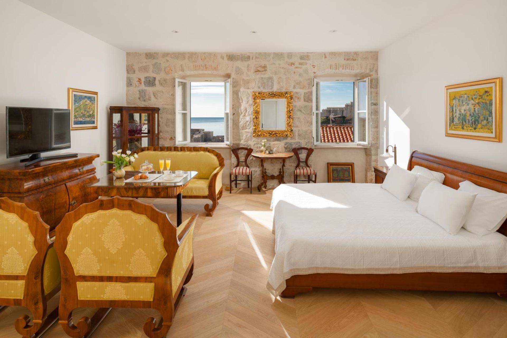 Sensational Dubrovnik Villa Villa Filia 4 Bedrooms Overlooking Dubrovnik City Walls Old Town