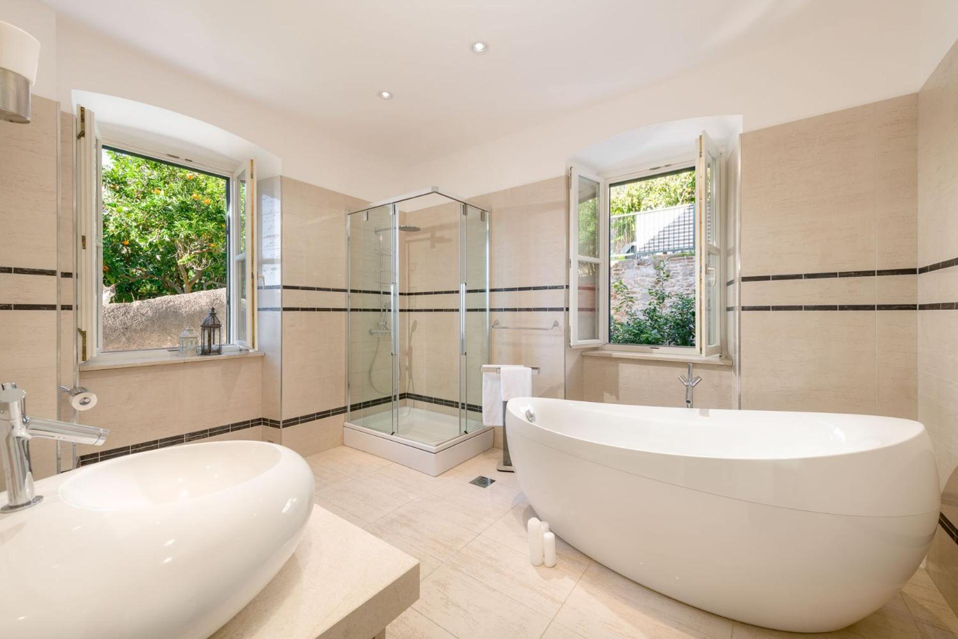 Sensational Dubrovnik Villa Villa Filia 4 Bedrooms Overlooking Dubrovnik City Walls Old Town