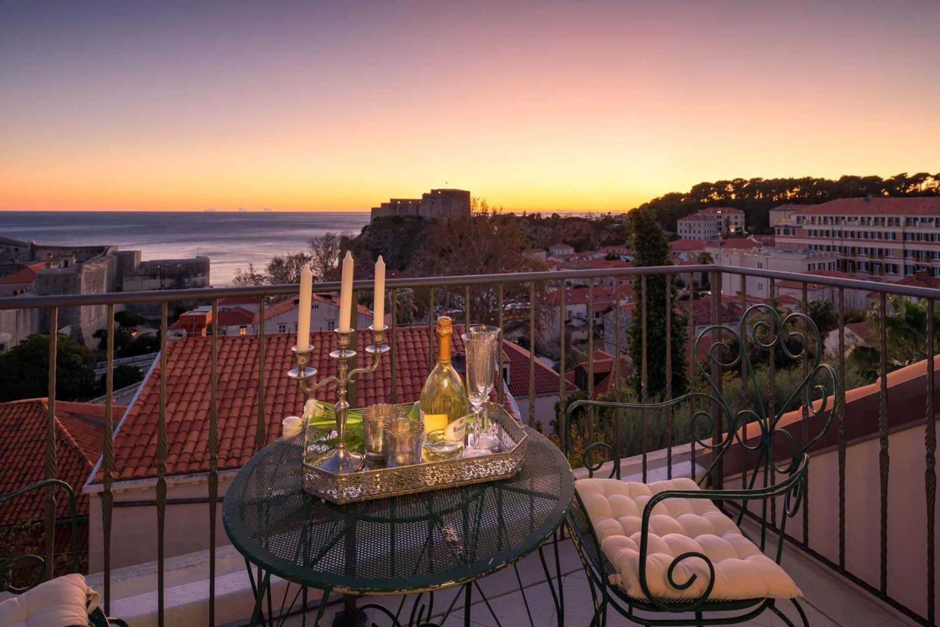 Sensational Dubrovnik Villa Villa Filia 4 Bedrooms Overlooking Dubrovnik City Walls Old Town