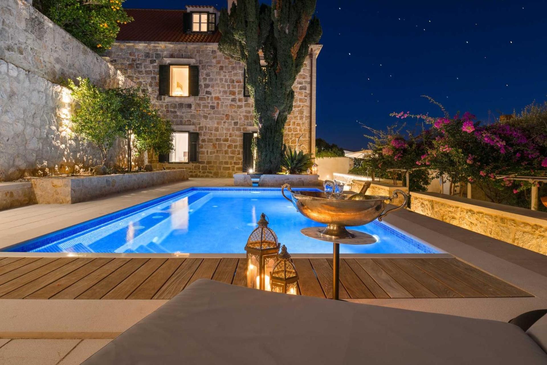 Sensational Dubrovnik Villa Villa Filia 4 Bedrooms Overlooking Dubrovnik City Walls Old Town