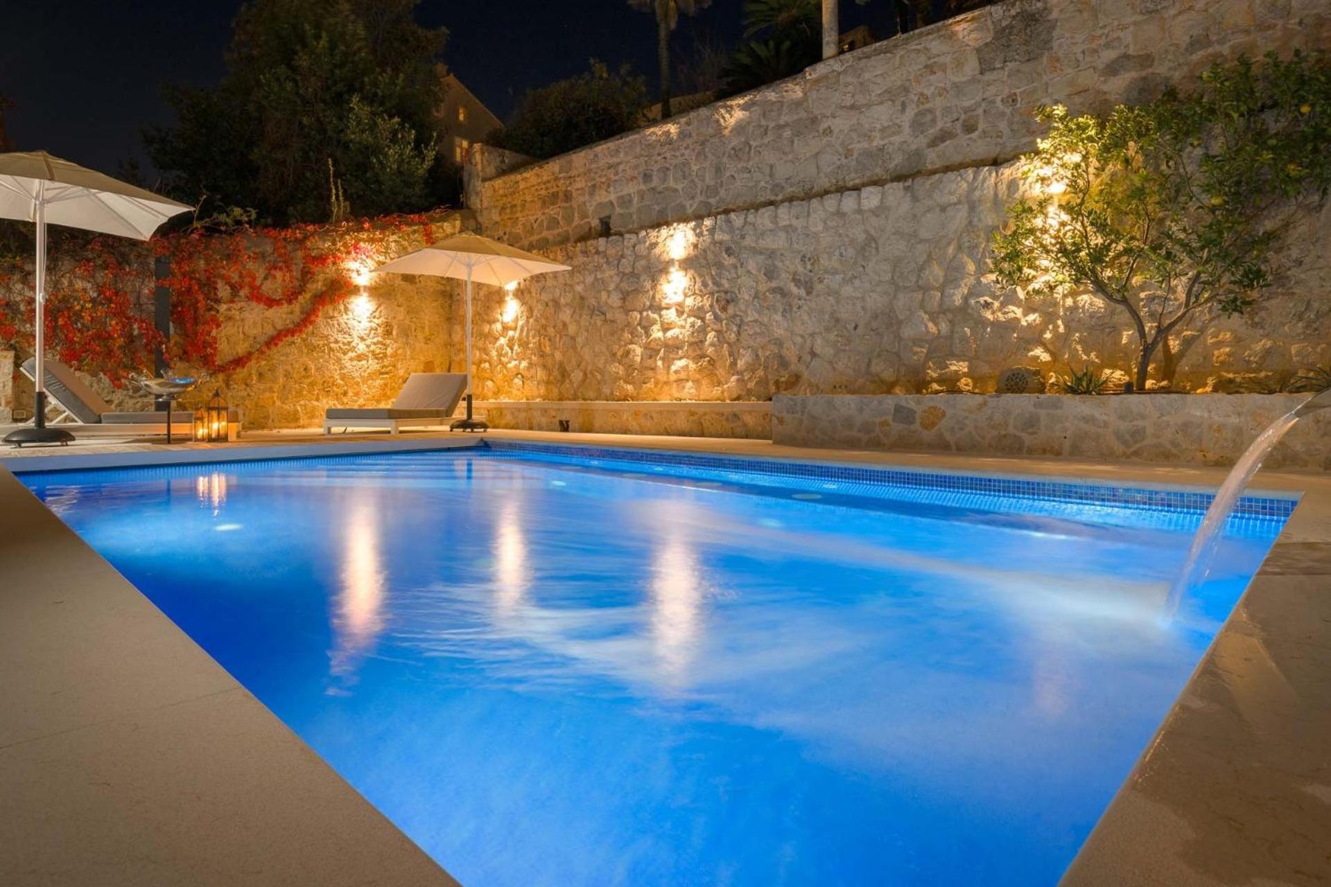 Sensational Dubrovnik Villa Villa Filia 4 Bedrooms Overlooking Dubrovnik City Walls Old Town