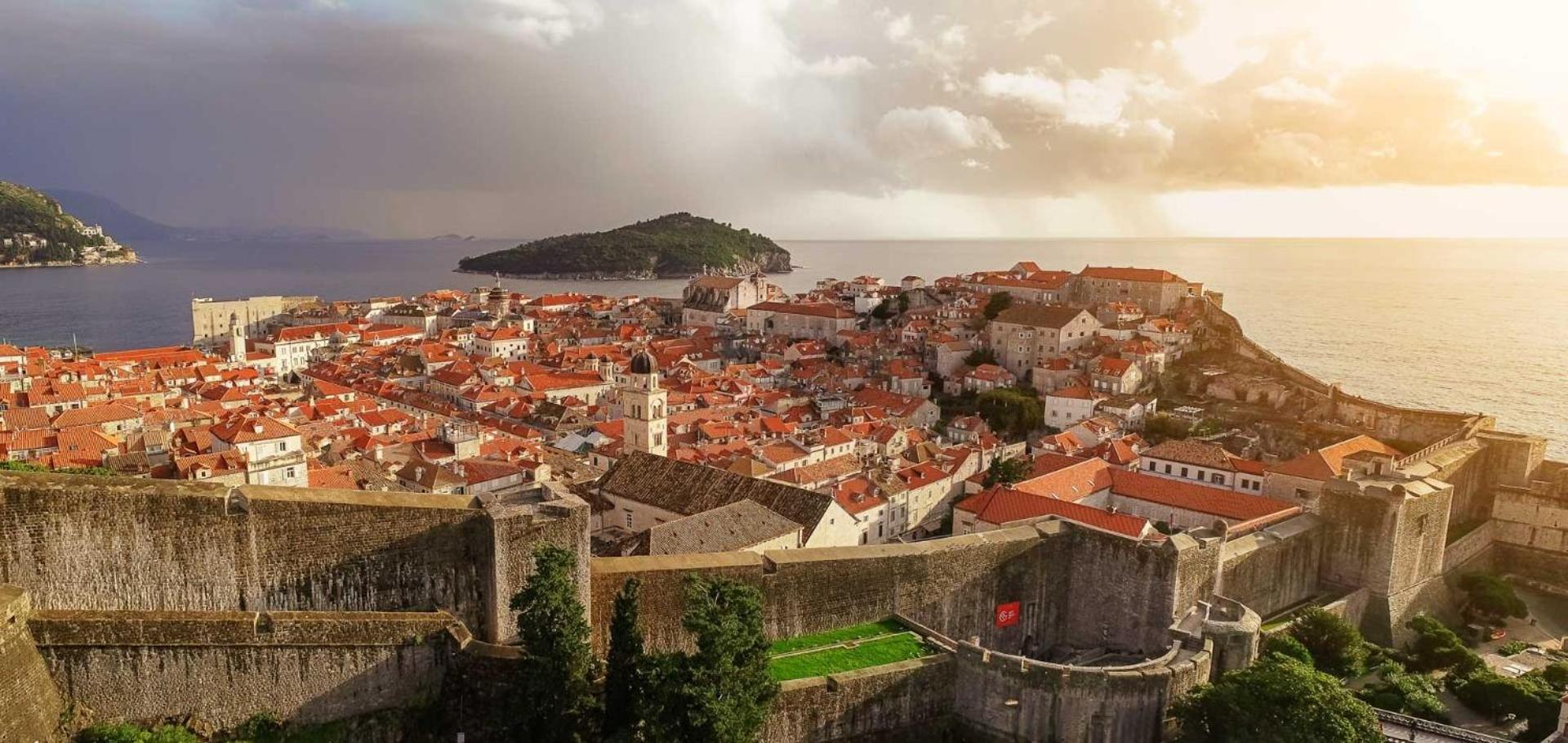 Sensational Dubrovnik Villa Villa Filia 4 Bedrooms Overlooking Dubrovnik City Walls Old Town
