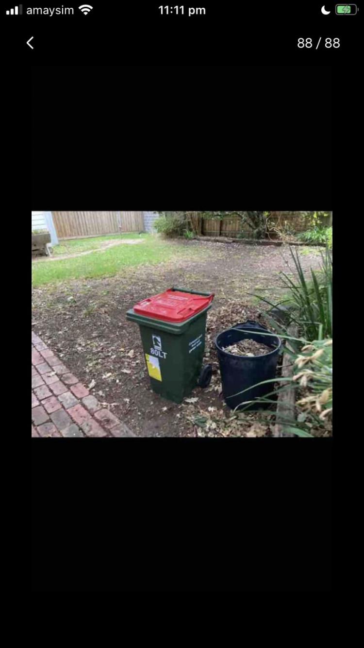 UnitA 2-bedroom unit Bigbackyard & your own driveway