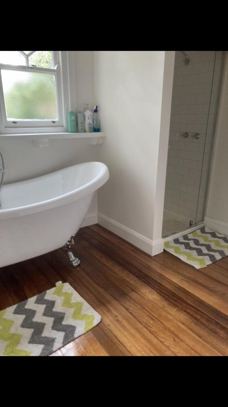 UnitA 2-bedroom unit Bigbackyard & your own driveway