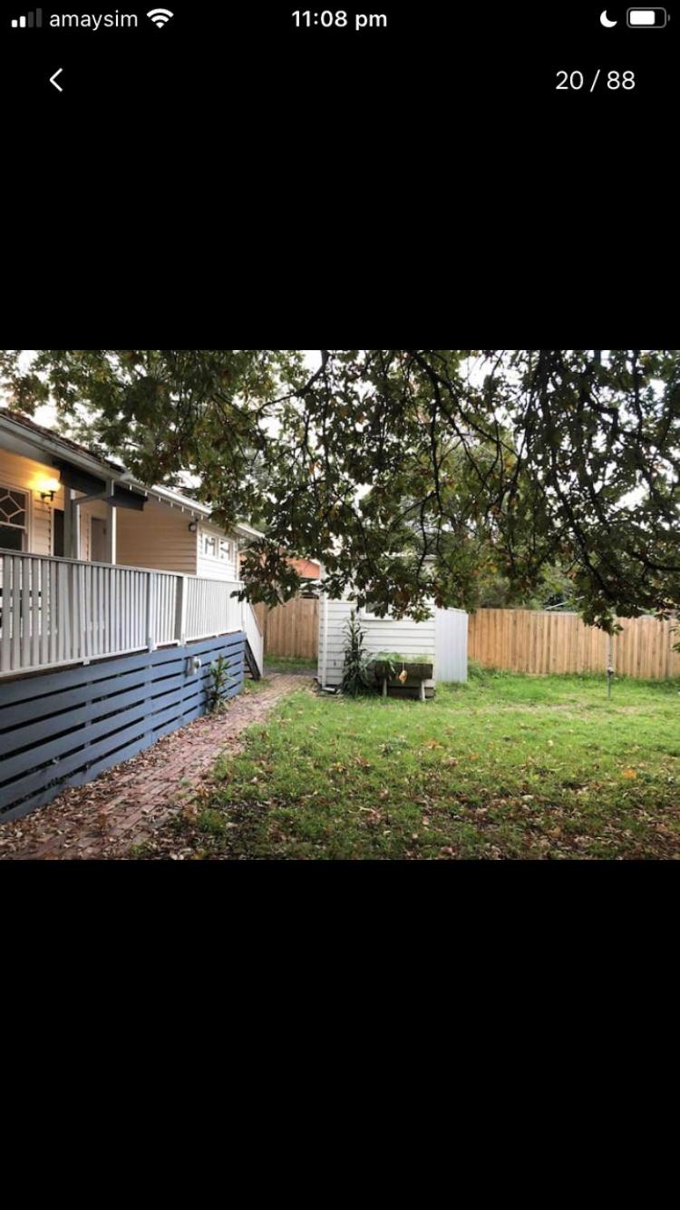 UnitA 2-bedroom unit Bigbackyard & your own driveway