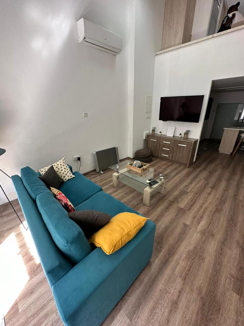 Modern City Center Appartment Saripolou