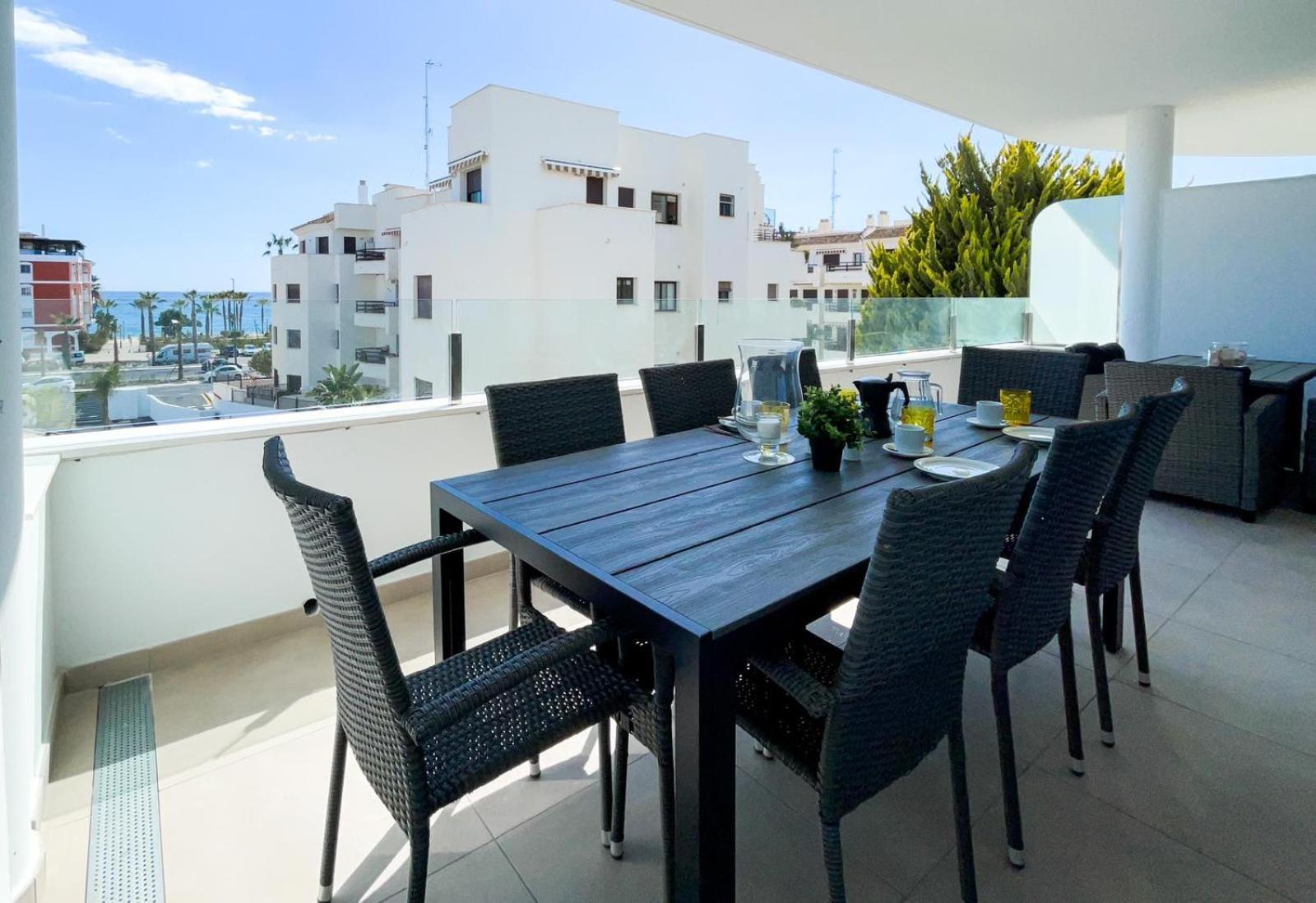 Flat Sun Garden Peñoncillo by Spain2home