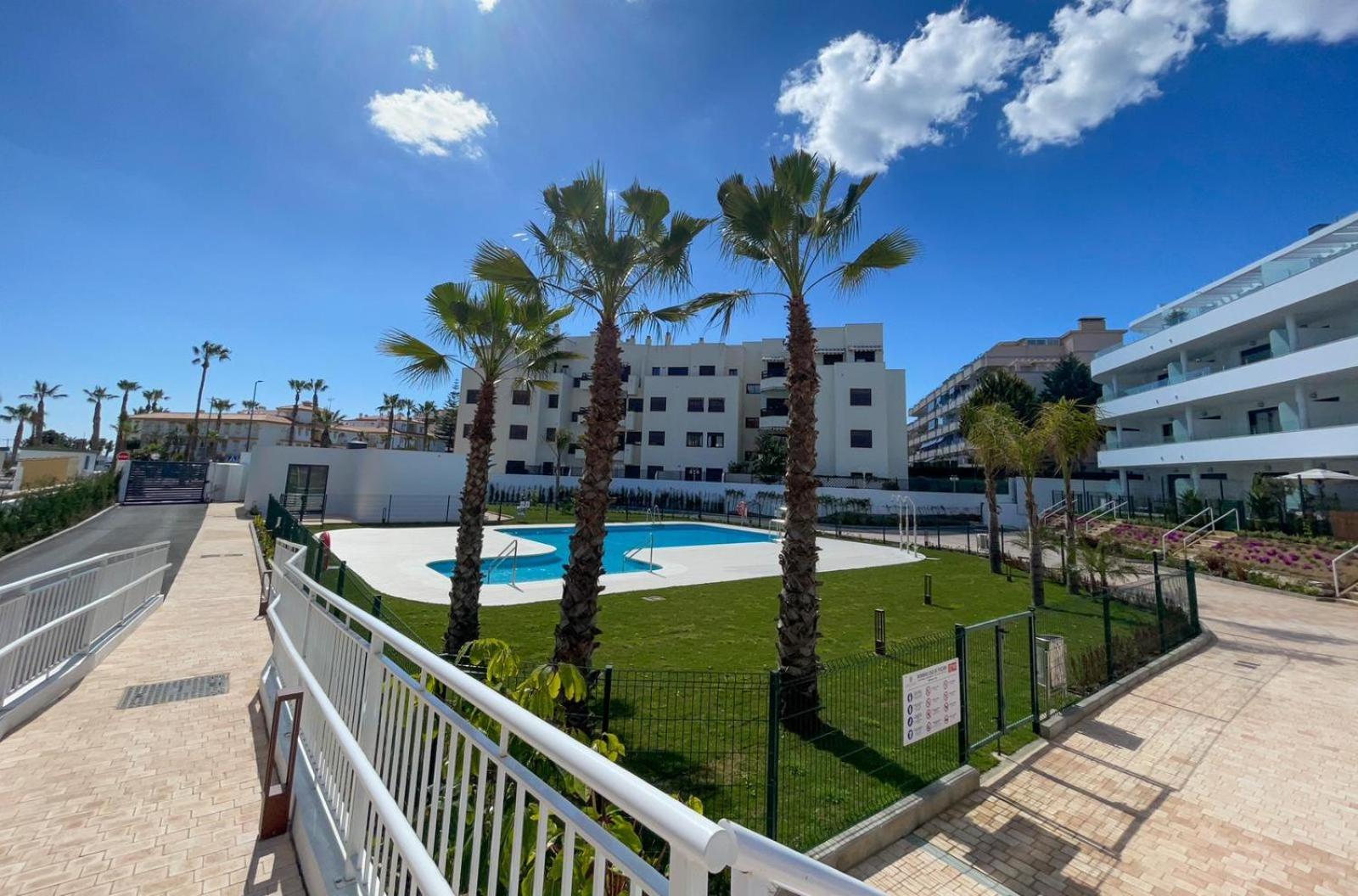 Flat Sun Garden Peñoncillo by Spain2home