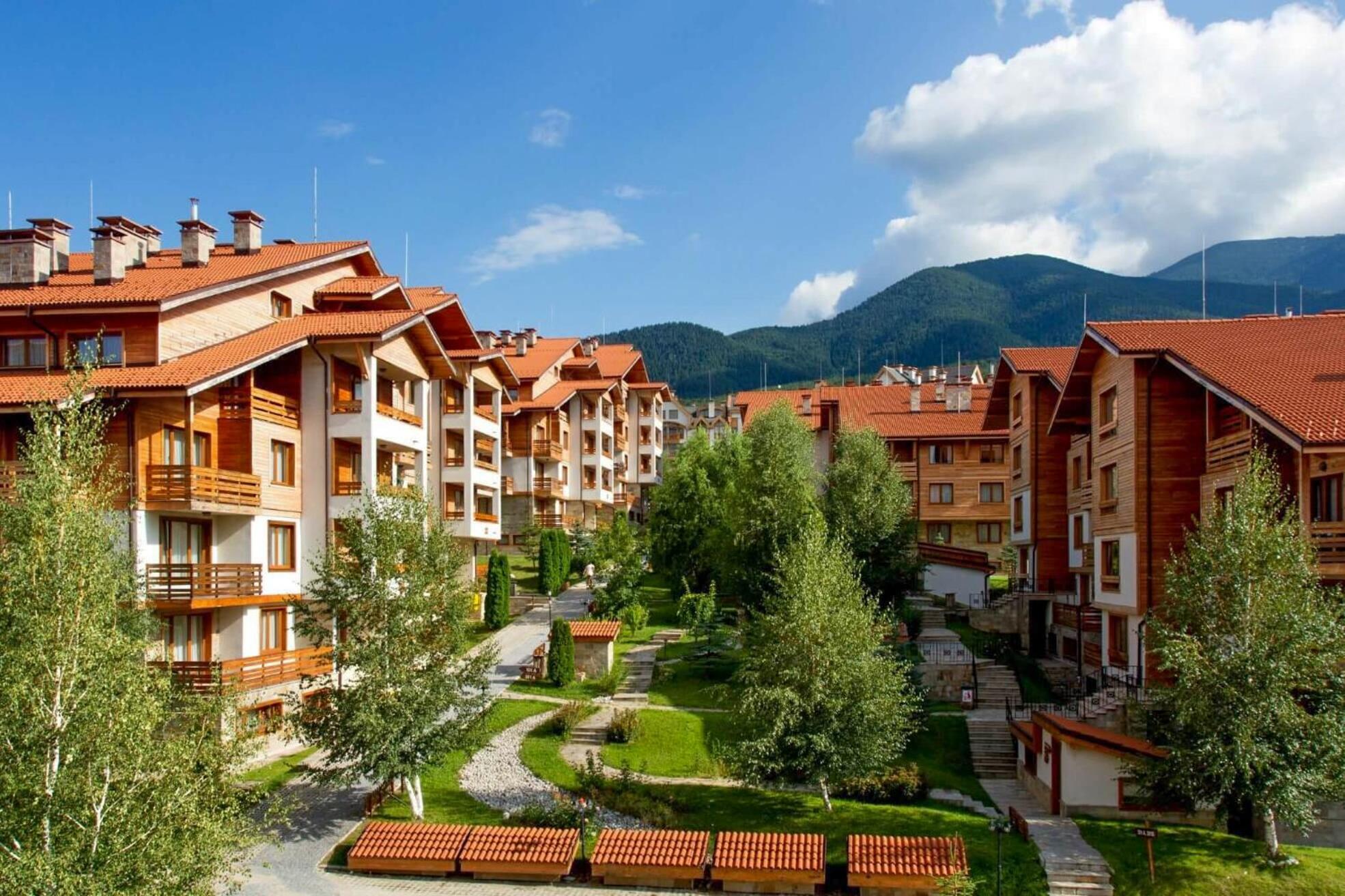 Cozy studio with balcony and incl SPA in 4-star hotel Saint Ivan Rilski , Bansko