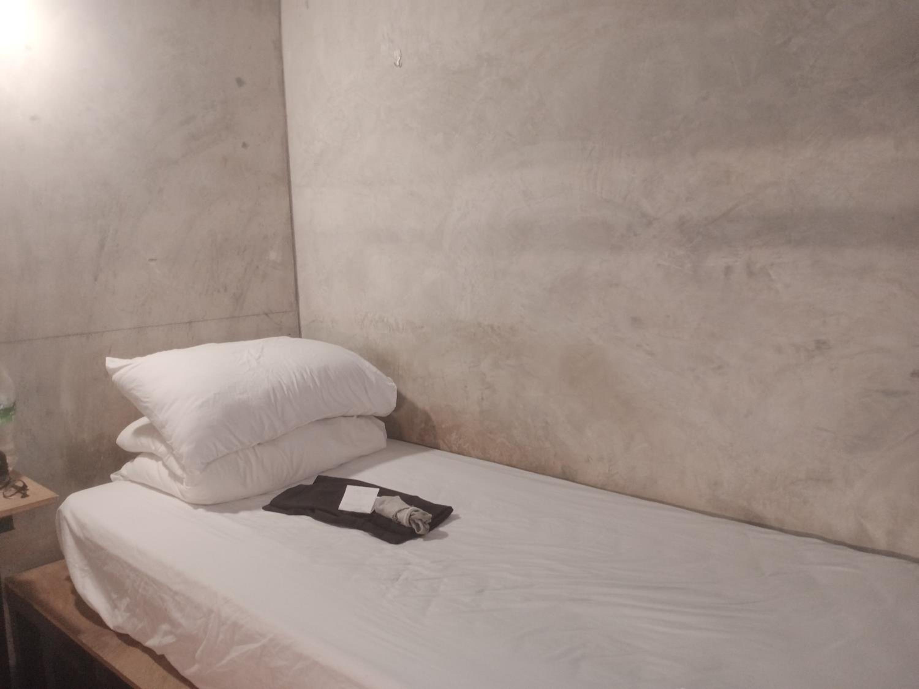 Chinatown Hostel by Mingle - Rooftop Private Jacuzzi with Bar