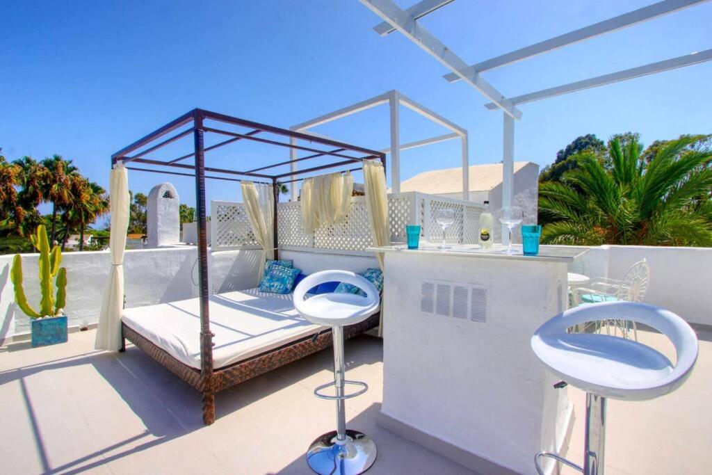 Modern Beach Penthouse