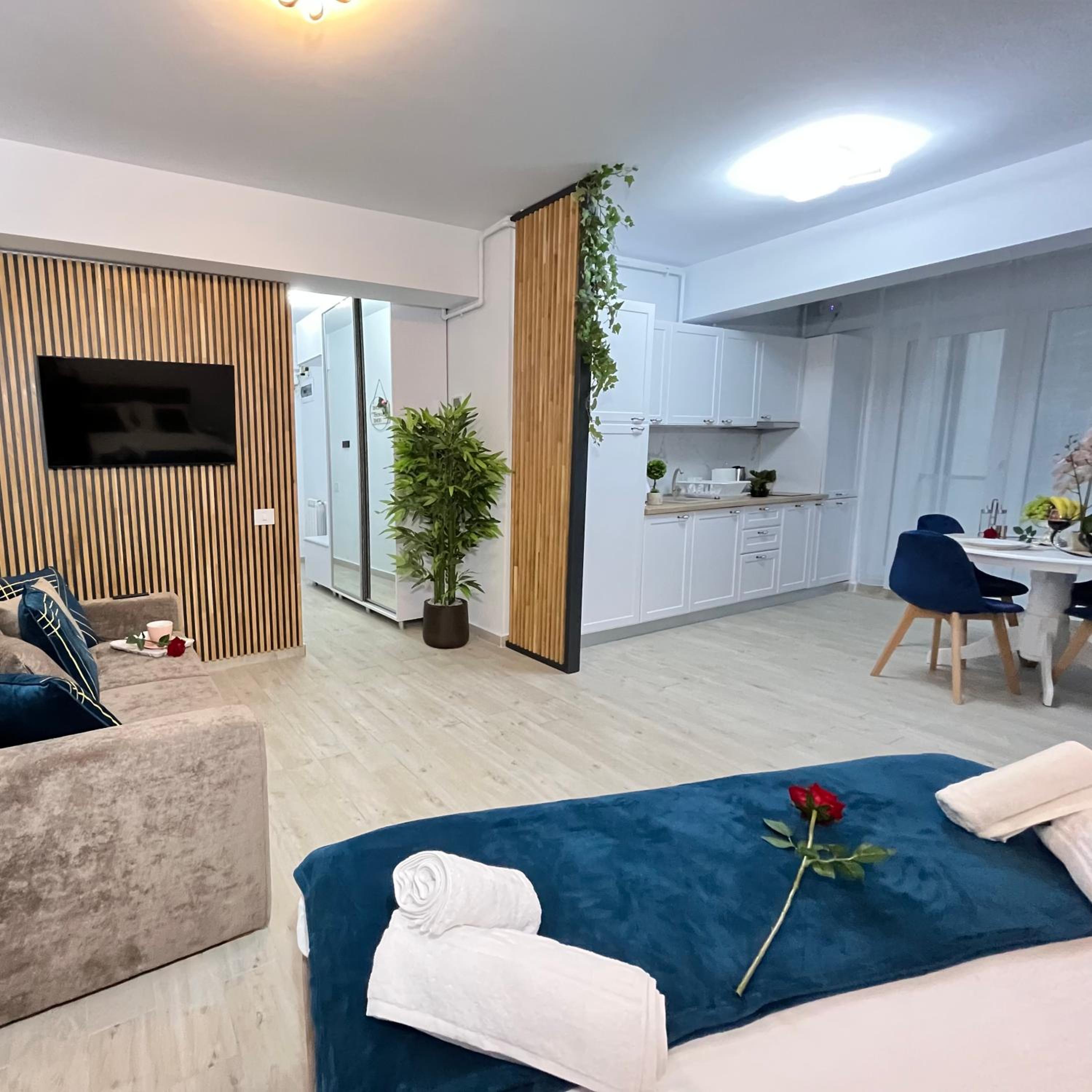 Embassy Studio Mamaia Nord - piscina pe acoperis & parcare gratis view 2