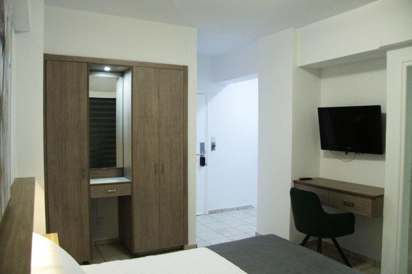 Larnaca Bay Suites
