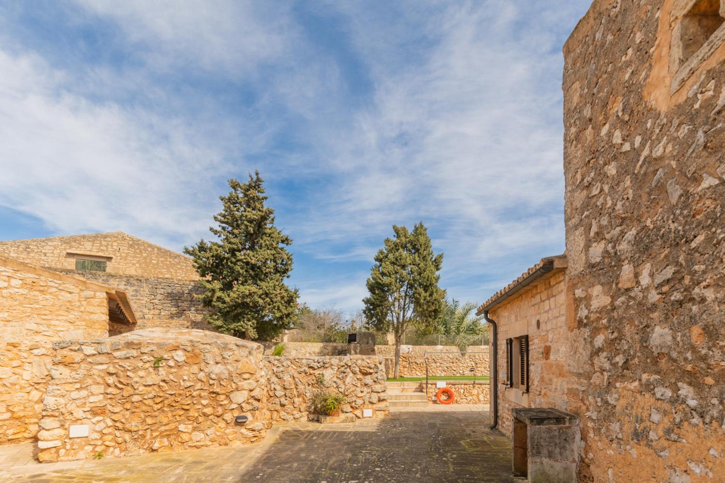 Villa Petita Llombards