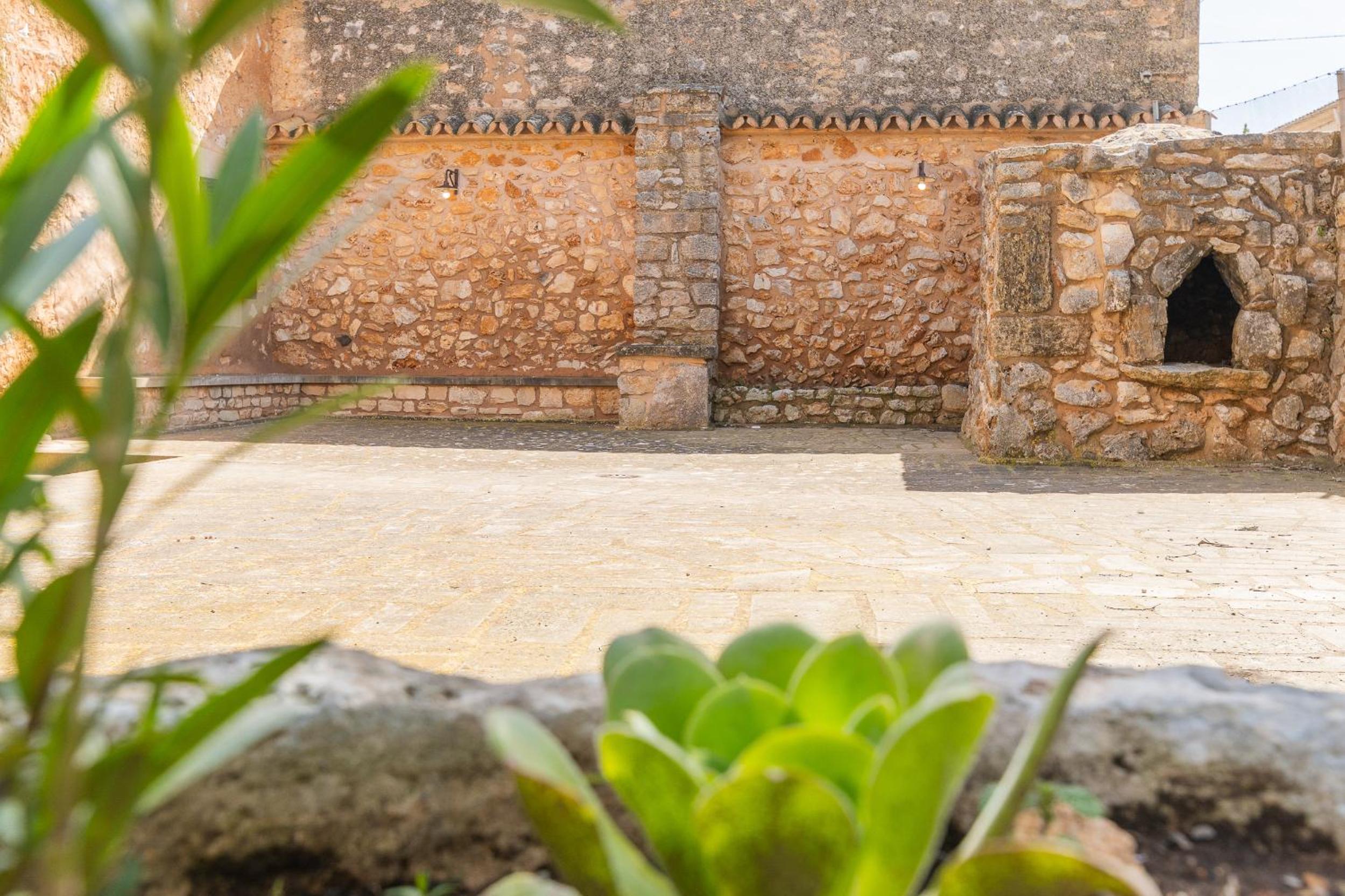 Villa Petita Llombards