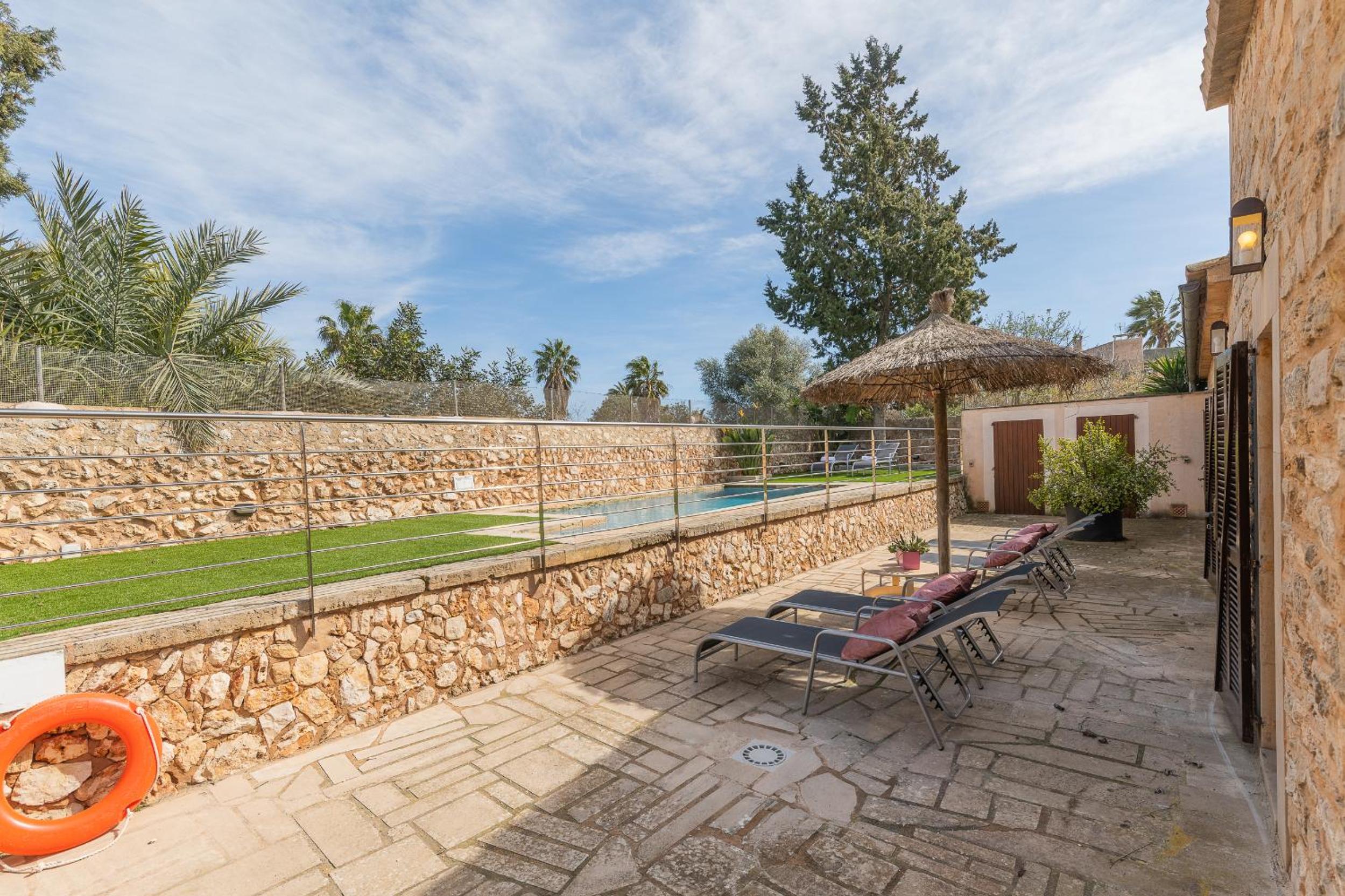 Villa Petita Llombards