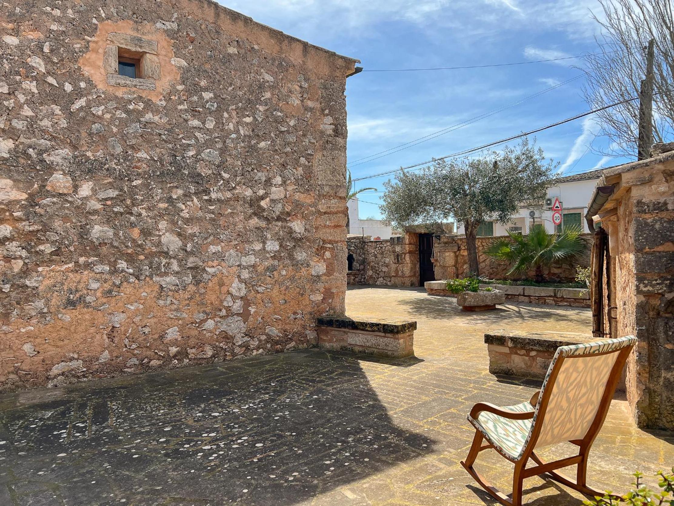 Villa Petita Llombards