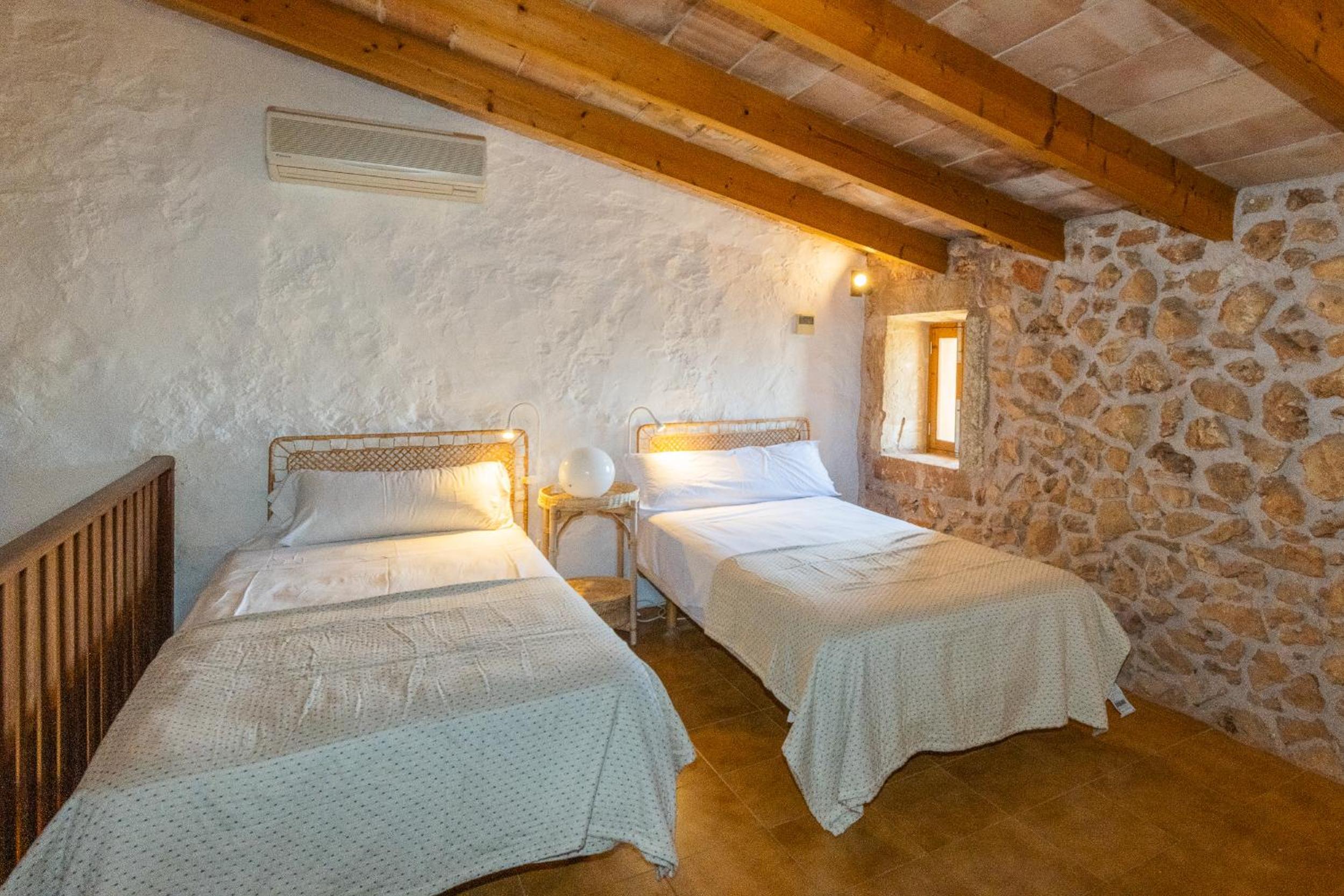 Villa Petita Llombards