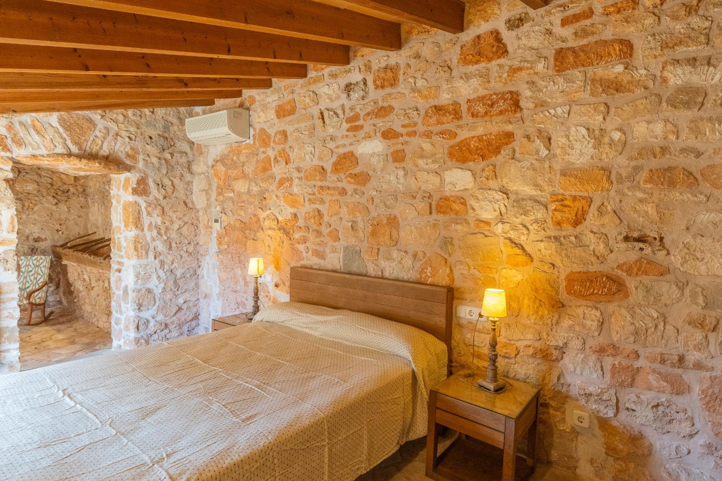 Villa Petita Llombards