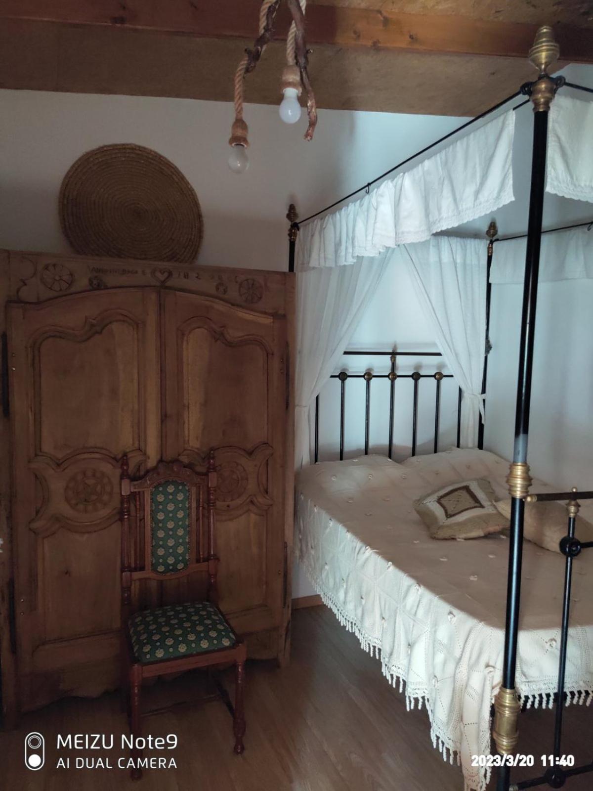 Angels Traditional House