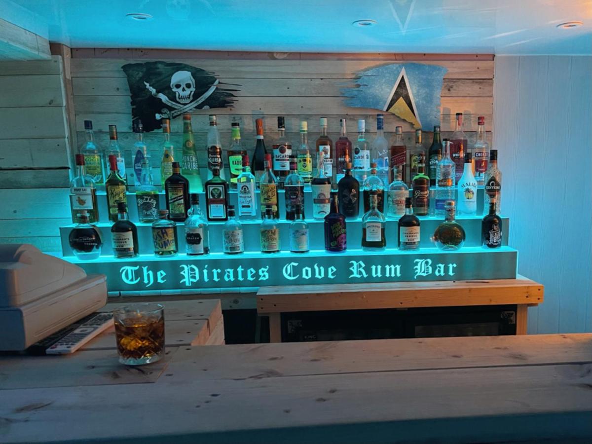 bar