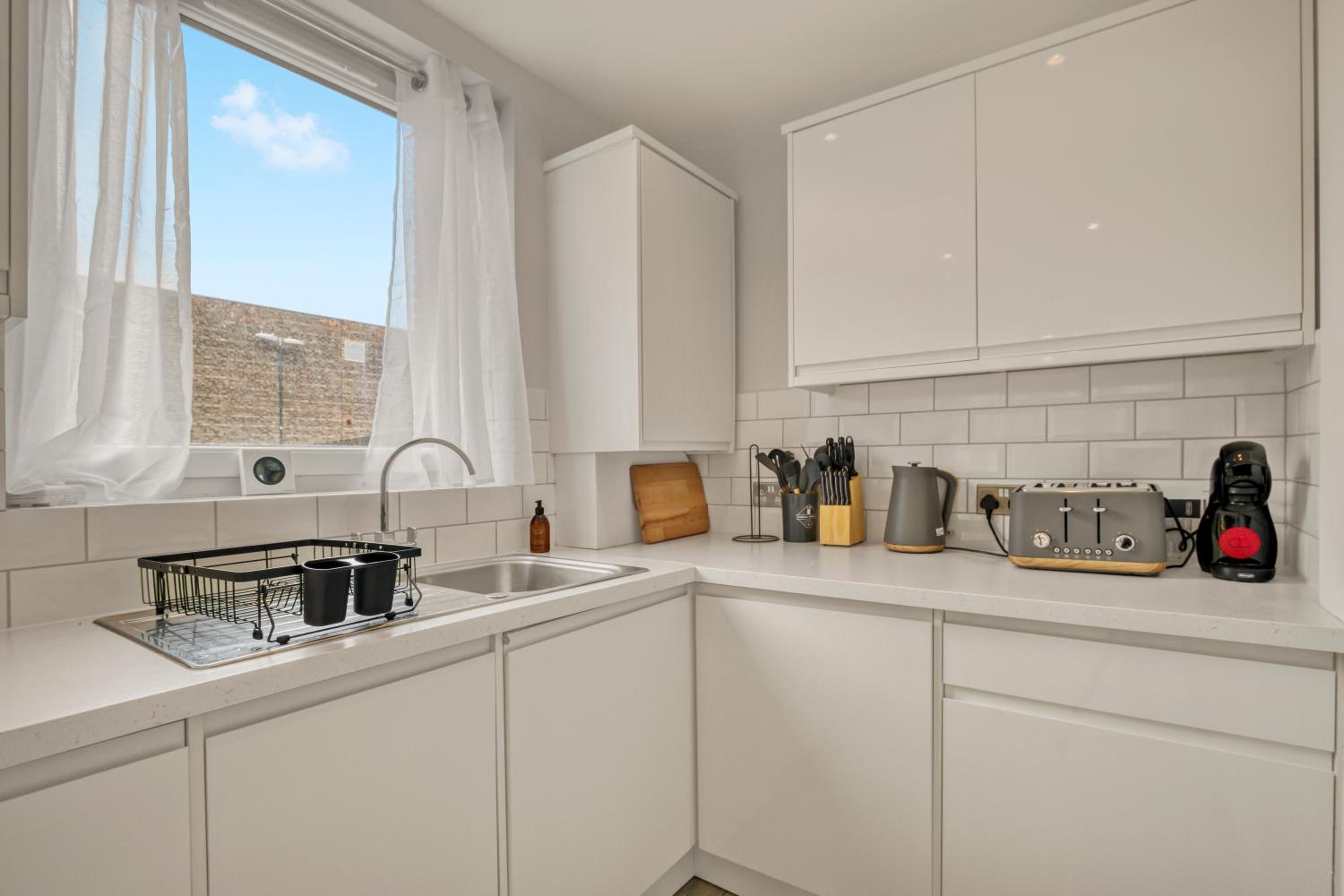 Homely 1Bed Apartment Vauxhall