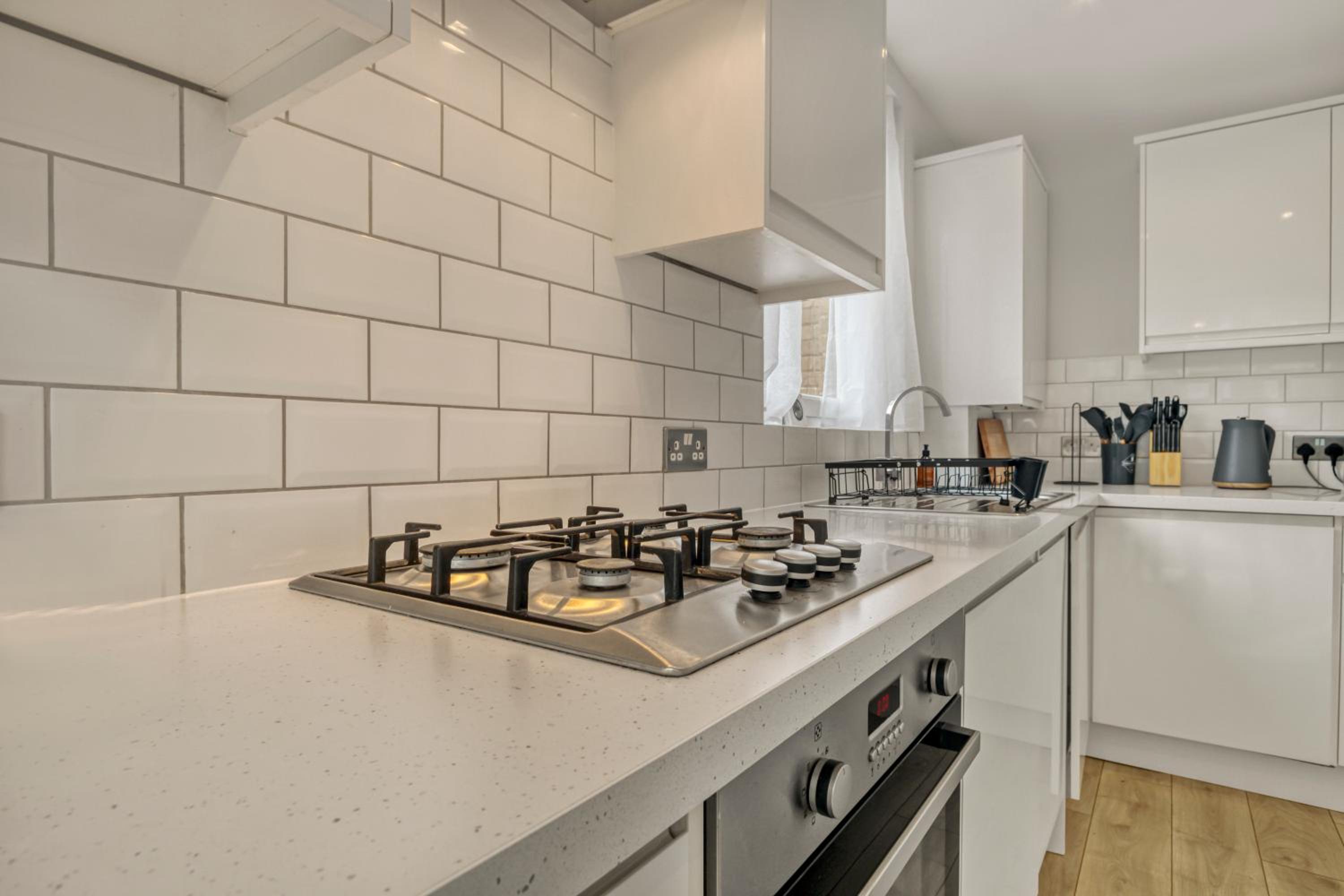 Homely 1Bed Apartment Vauxhall