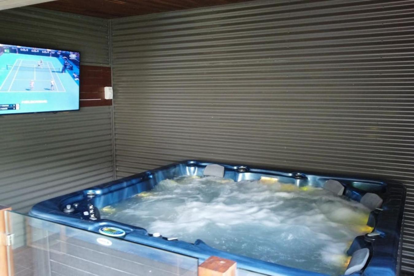 Coastal Bliss - Spa and Chill