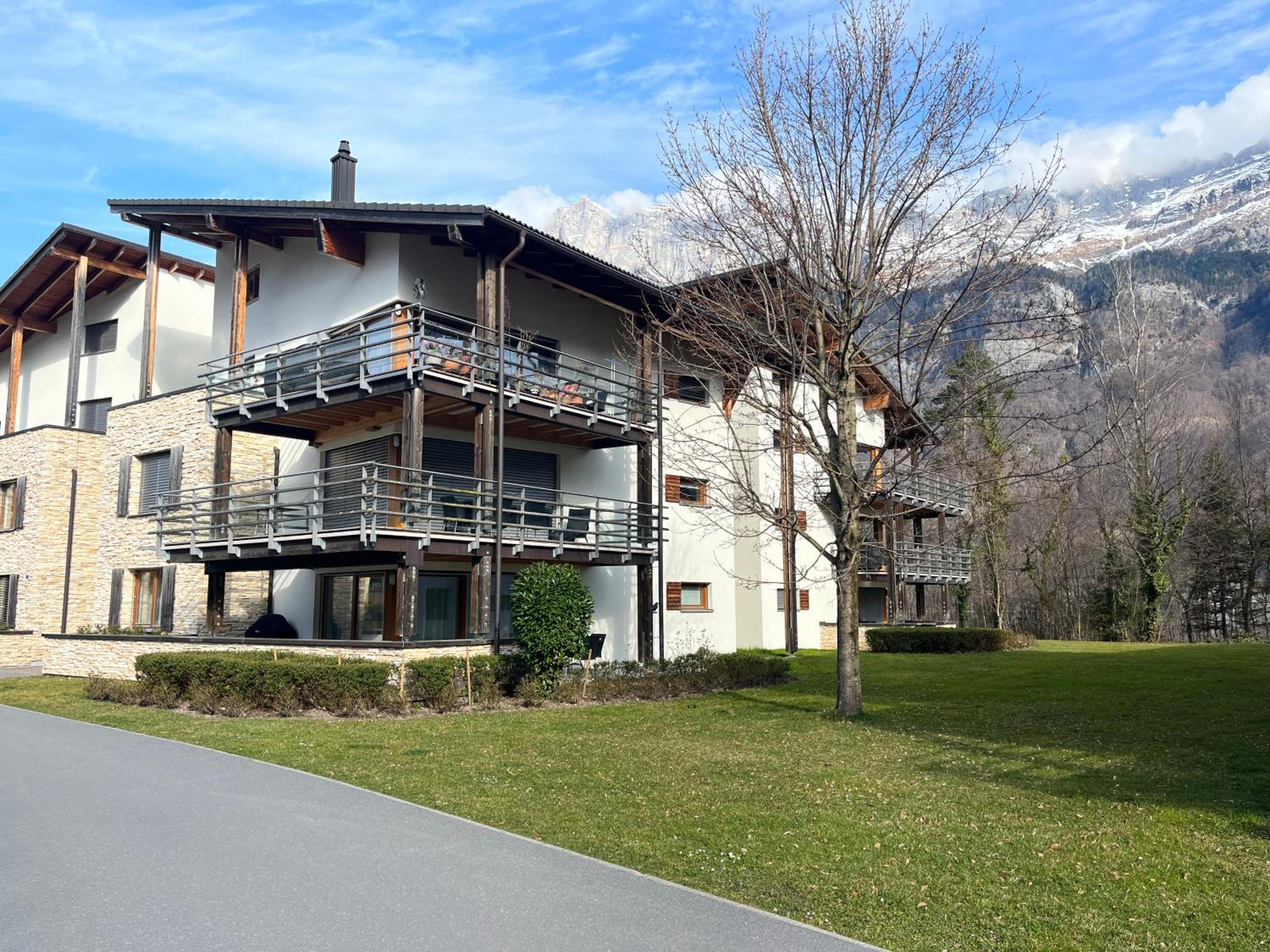 Wunderschöne Wohnung am See mit Sauna & Whirlpool