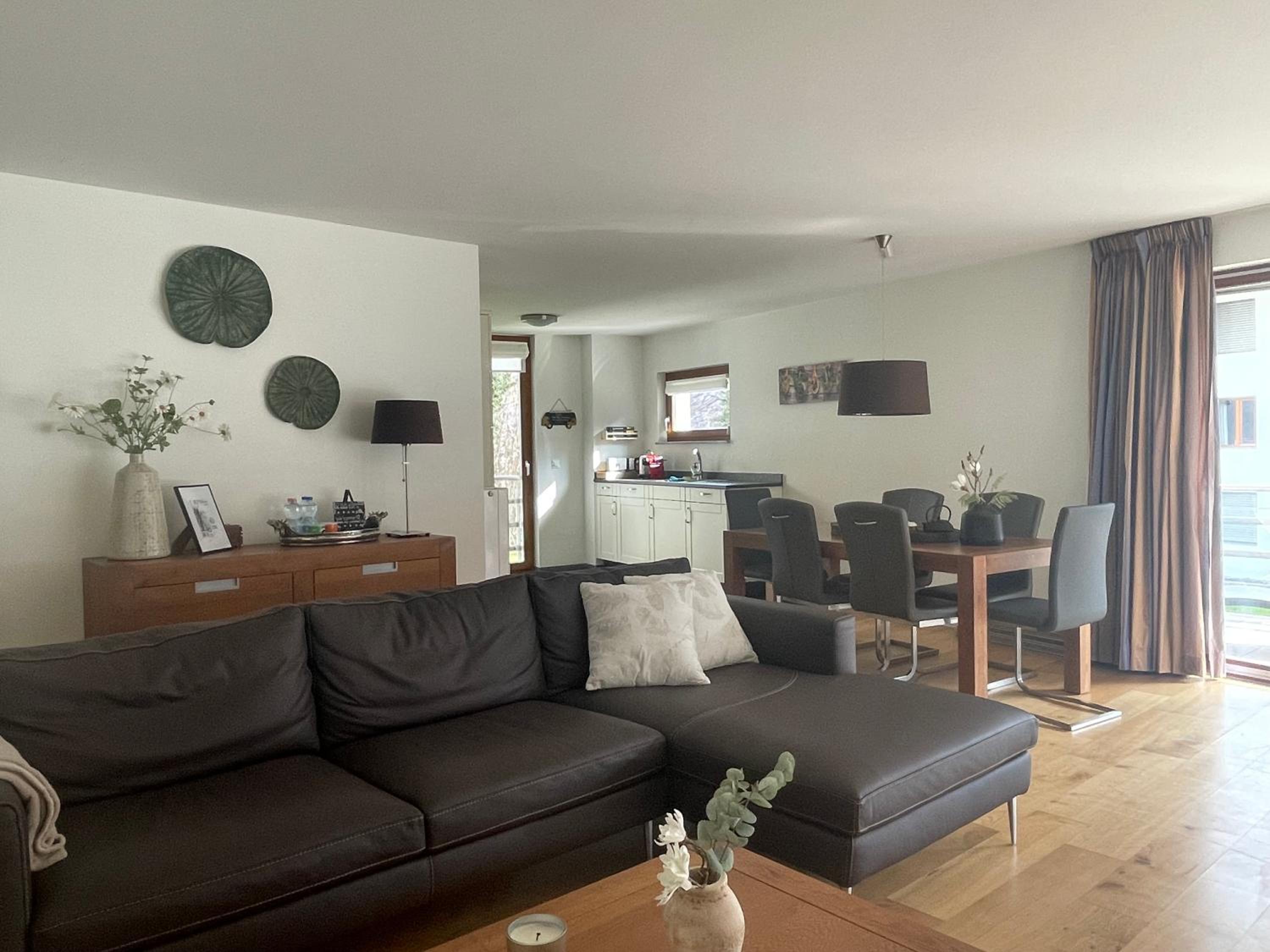Wunderschöne Wohnung am See mit Sauna & Whirlpool