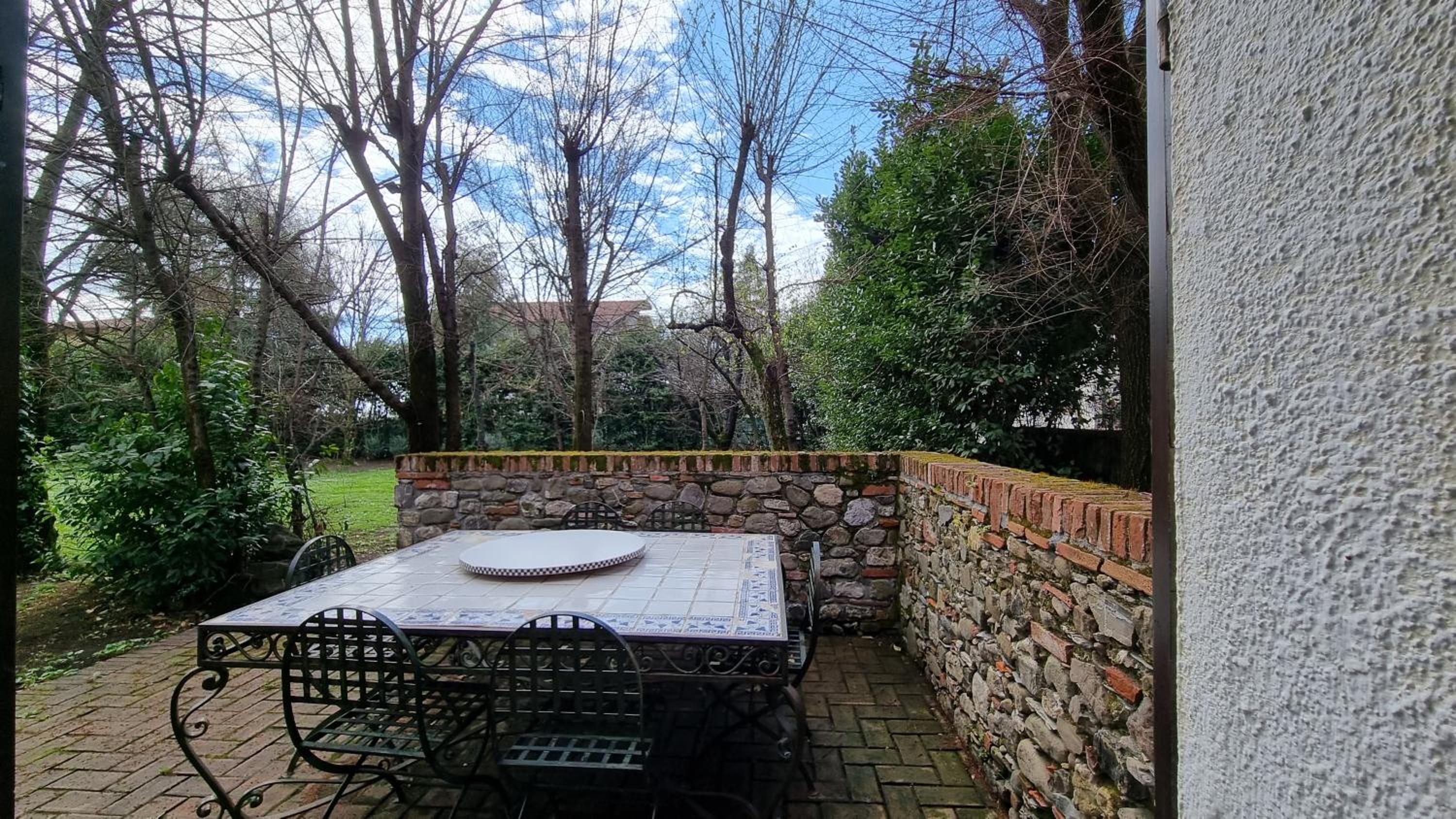 Photo 42