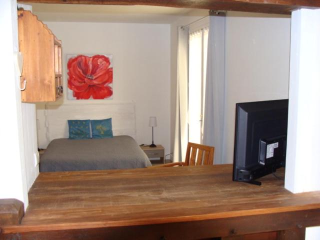 Photo 10
