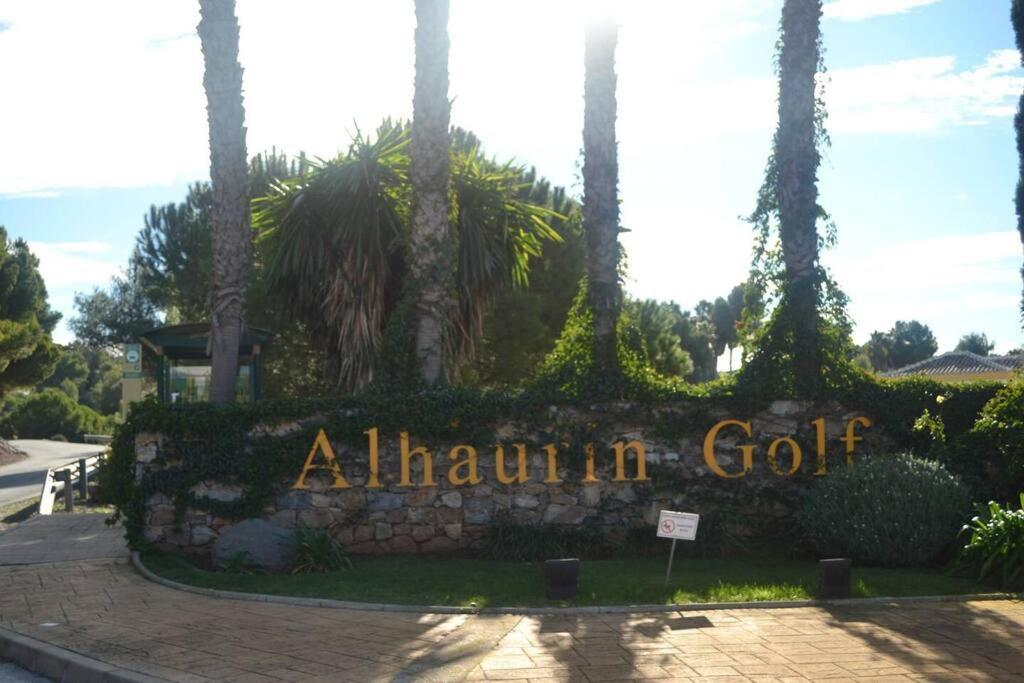 Alhaurin Golf, verzorgd appartement, zonnig terras!
