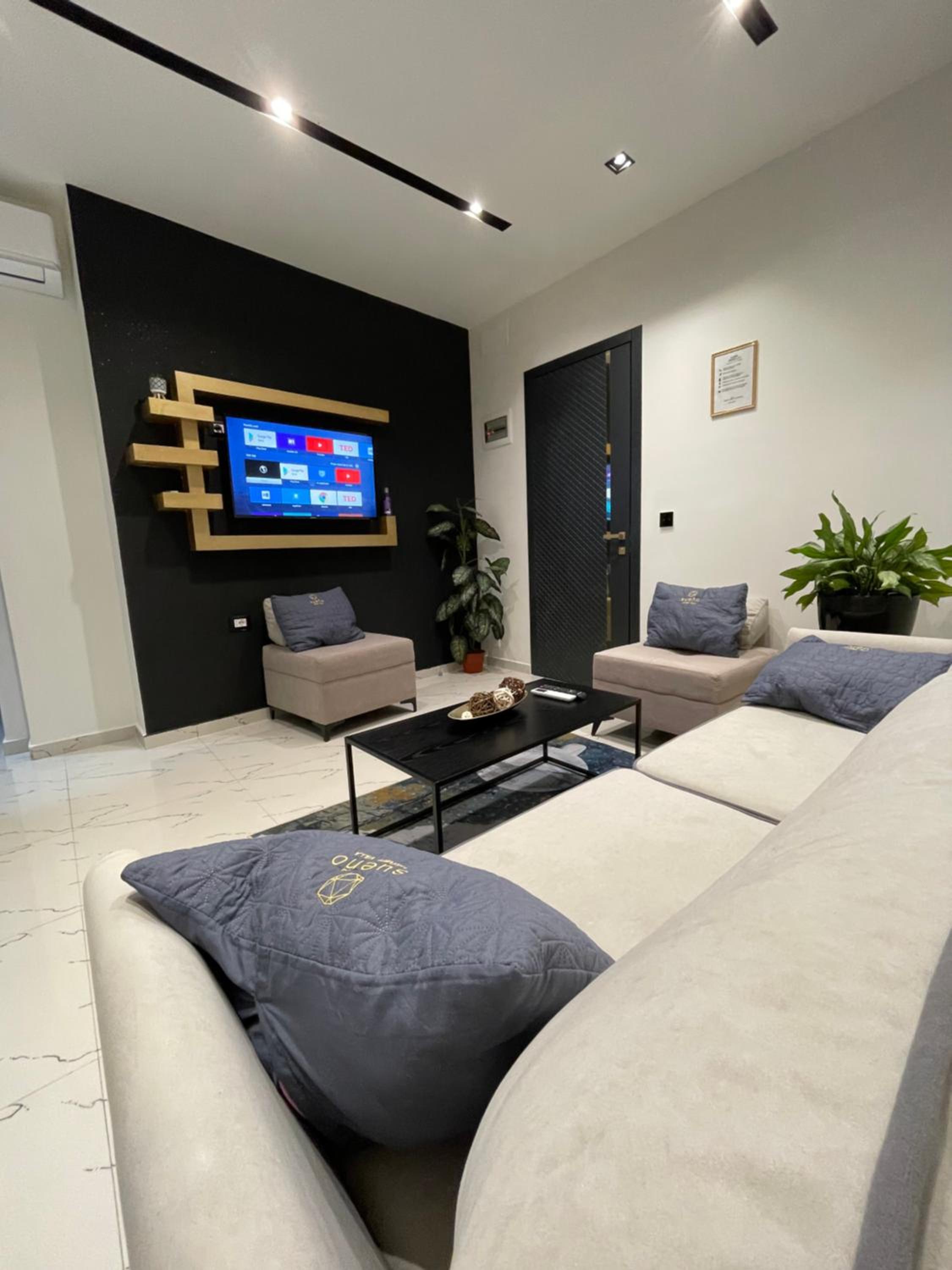 Sueño Apartments & Suites
