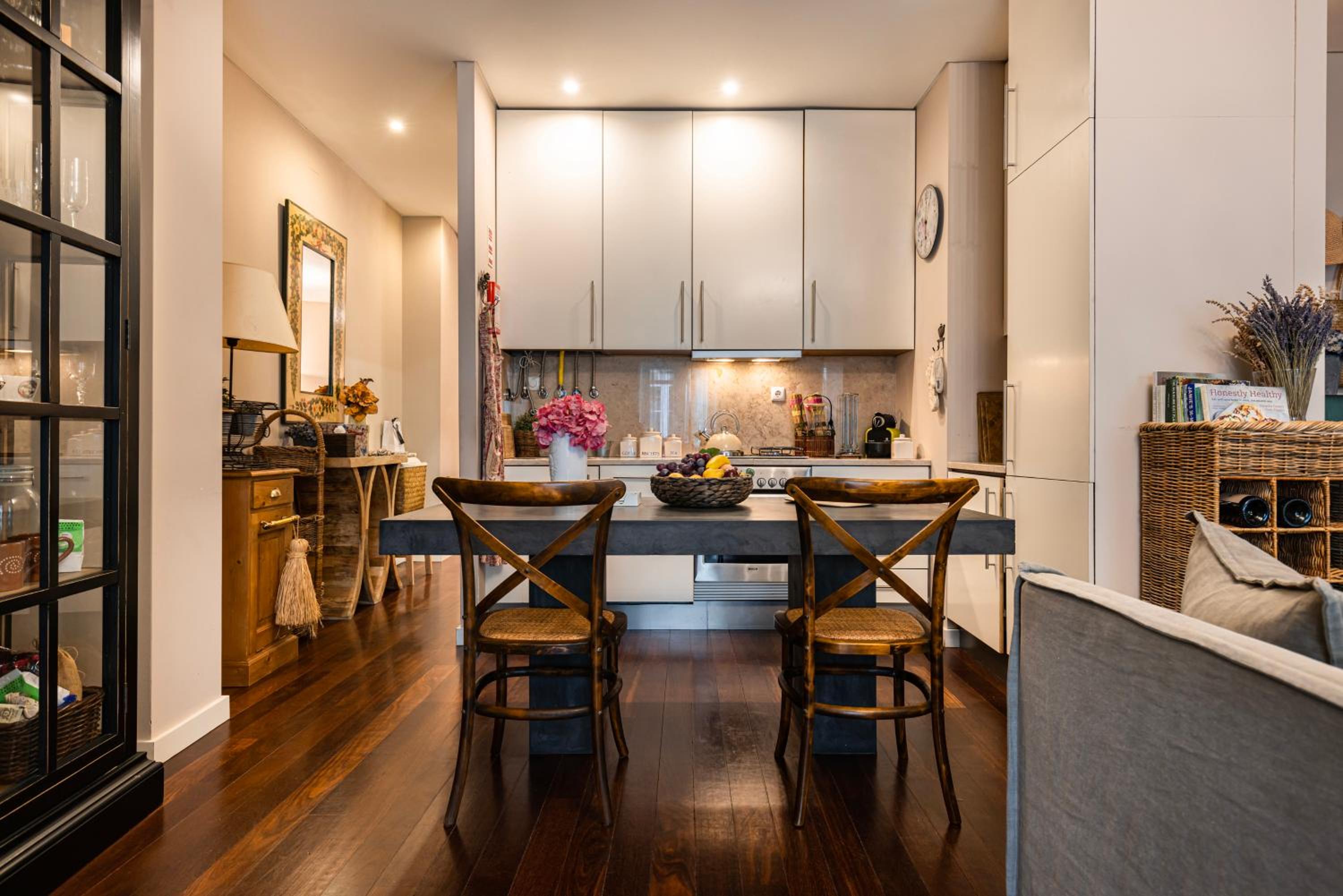 Isabella's Luxury Home by LovelyStay