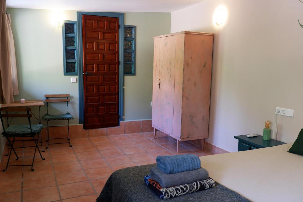 Vegan Guesthouse Finca Pereila view 3