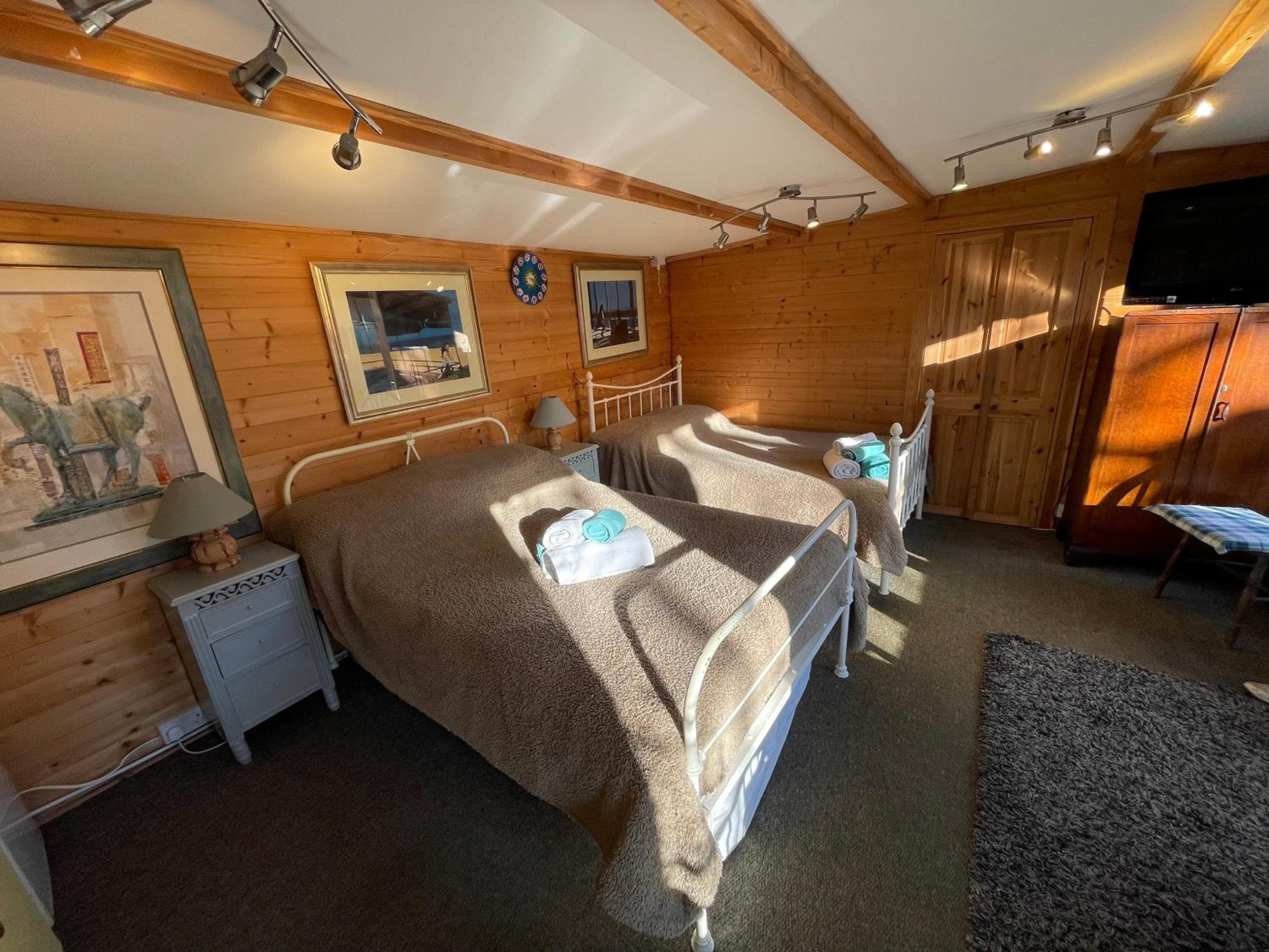 Sudbury Vacations - The Bridge Street Historic Guest House - Property Image 1