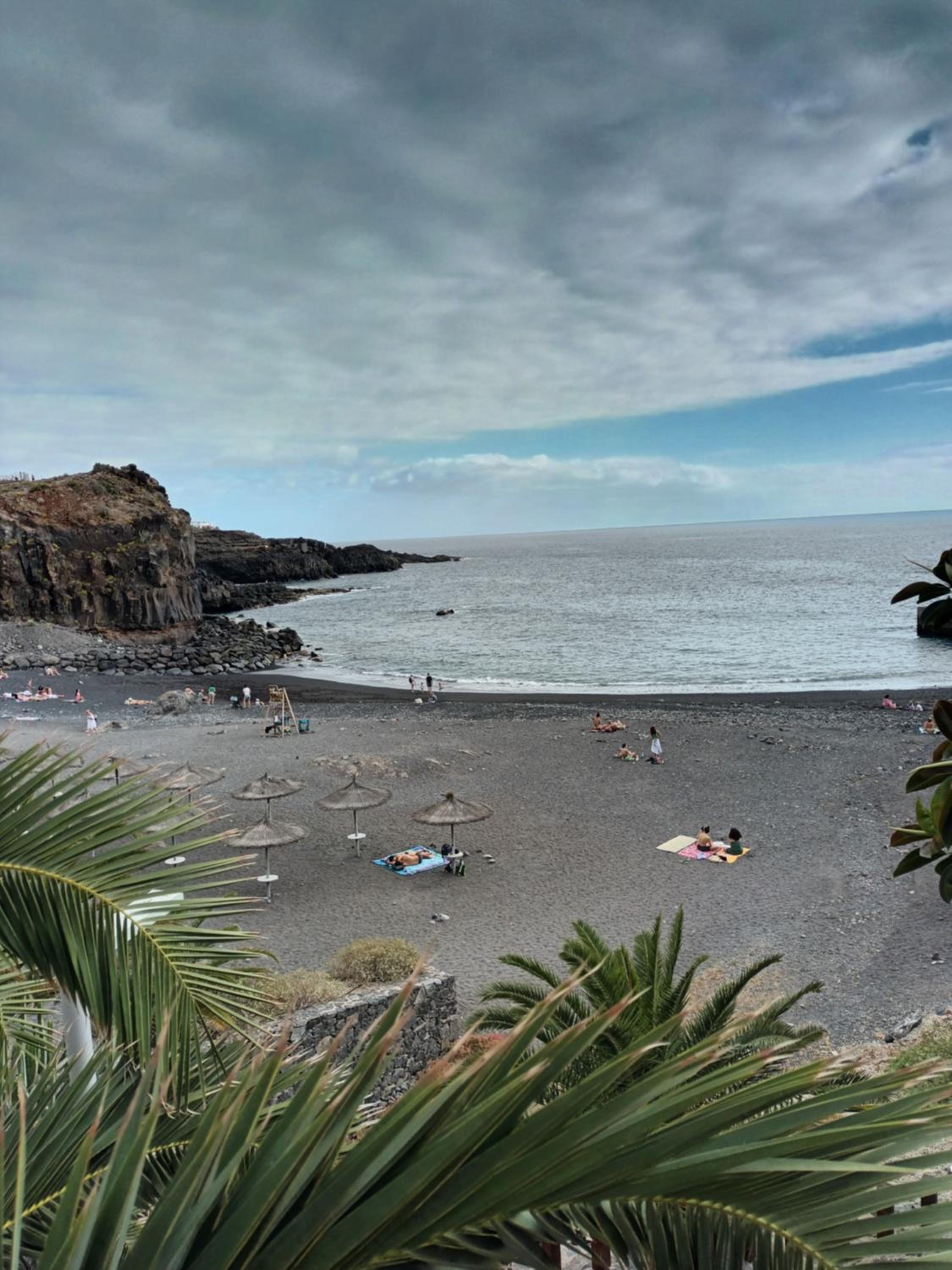 Great oportunity Costa Adeje Holiday apartment first sea line Free Wifi