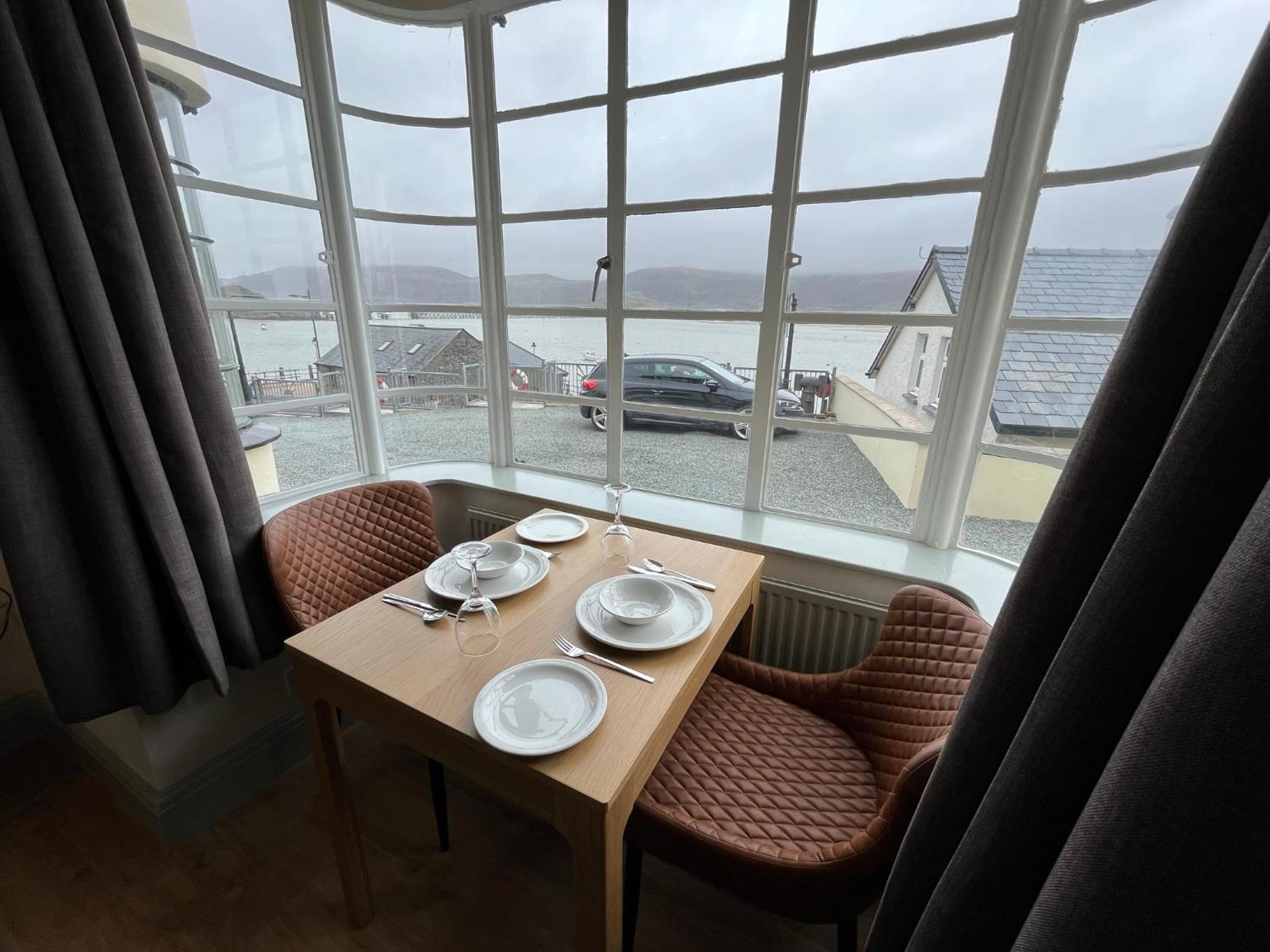 Sunray Suites