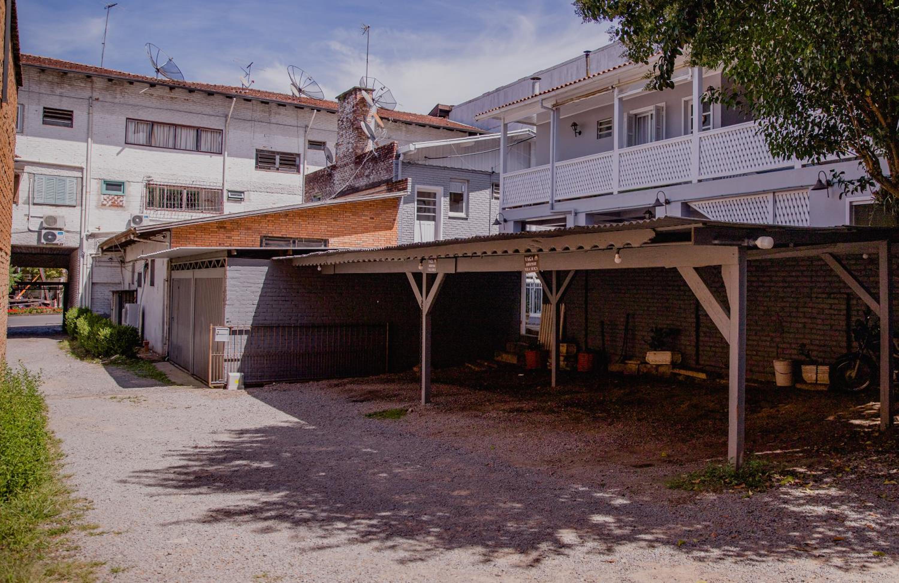 Hospedagem Vila Suiça Centro