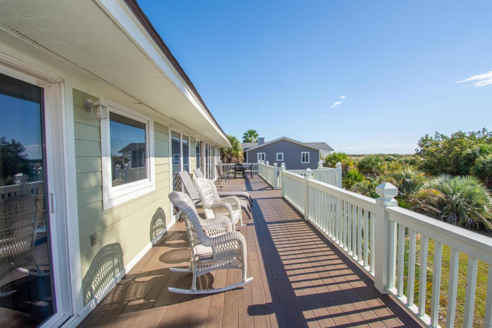 726 Seahorse Rd