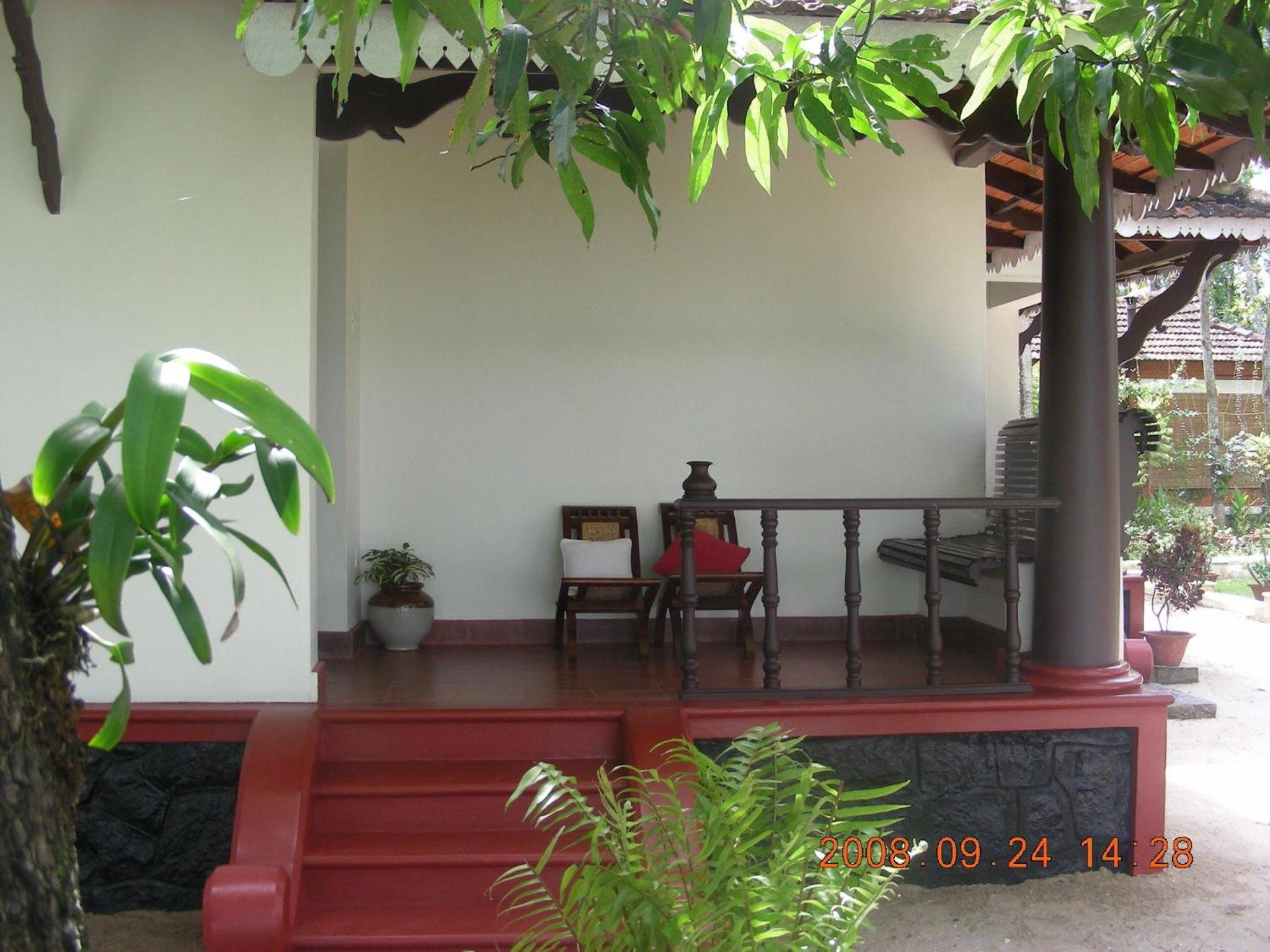 Vembanad House Boutique Back Water Retreat