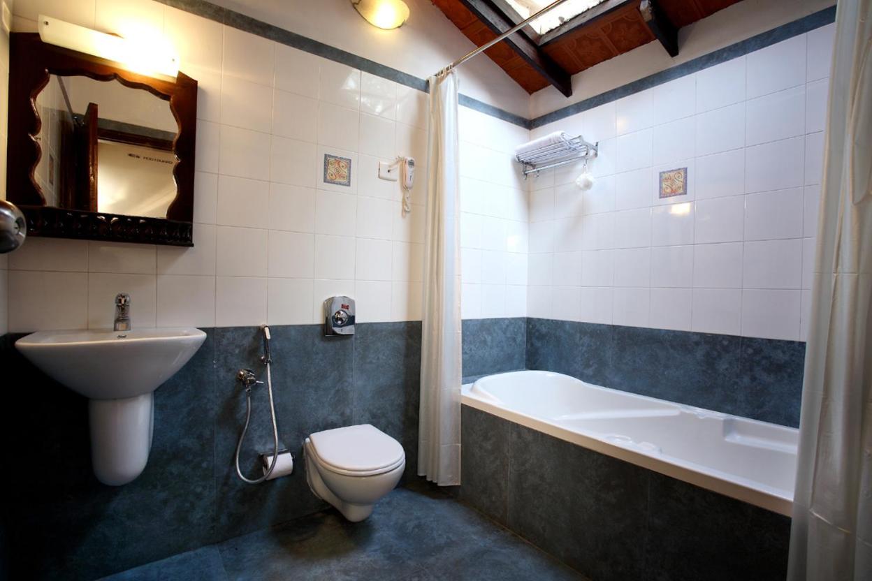Vembanad House Boutique Back Water Retreat