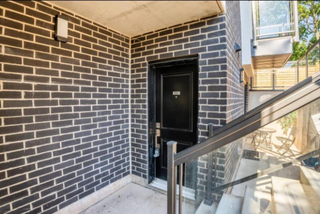 Townhouse Apartment 5 Mins From Niagara Falls