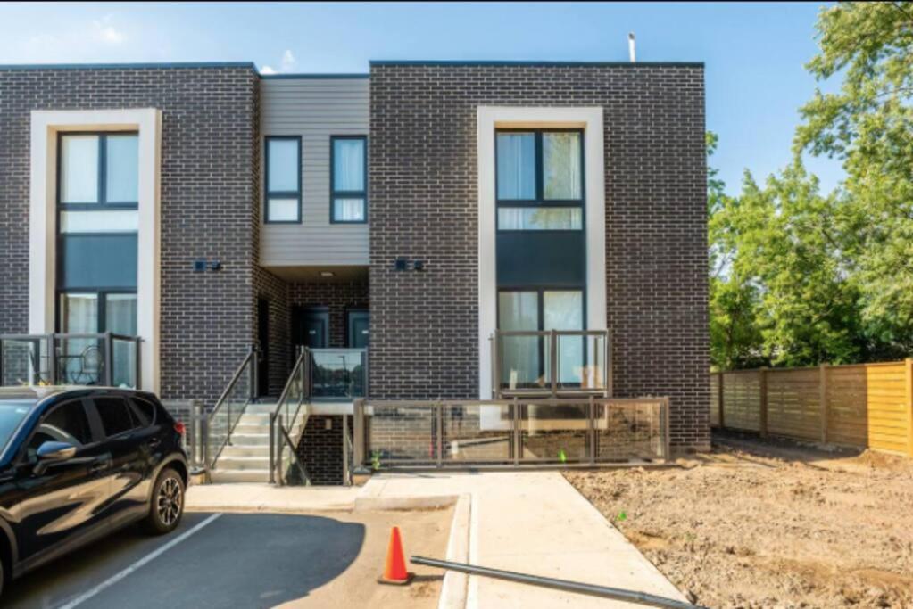Townhouse Apartment 5 Mins From Niagara Falls