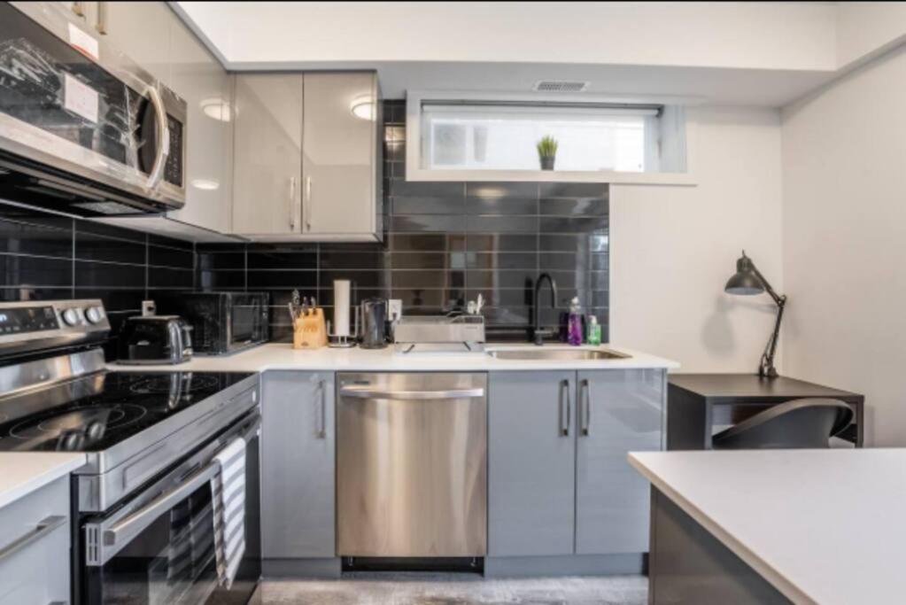Townhouse Apartment 5 Mins From Niagara Falls