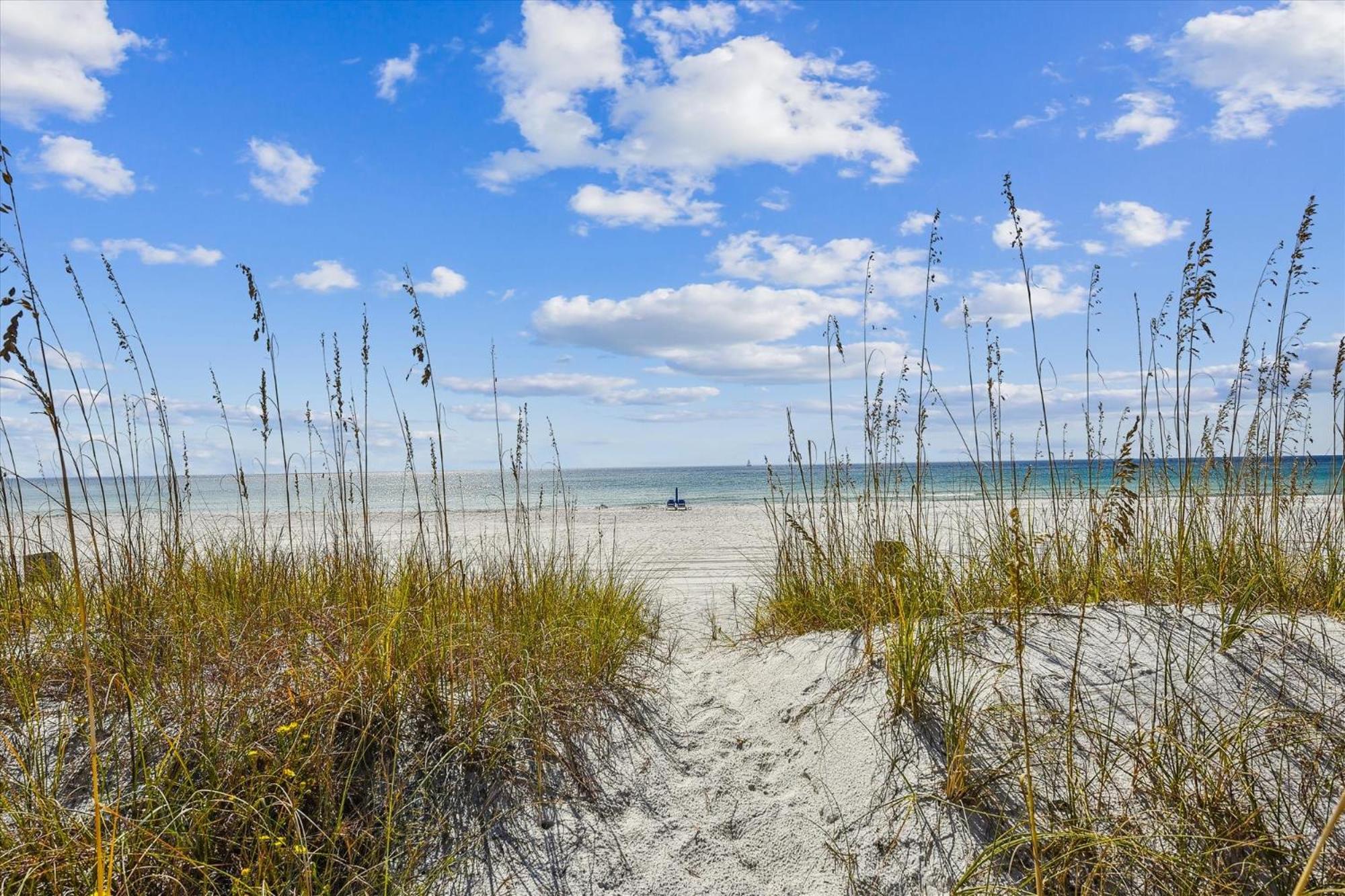 Just Beachy - 5 Bedroom 5 Bathroom Beach Front Home! Sleeps 20 home view 3