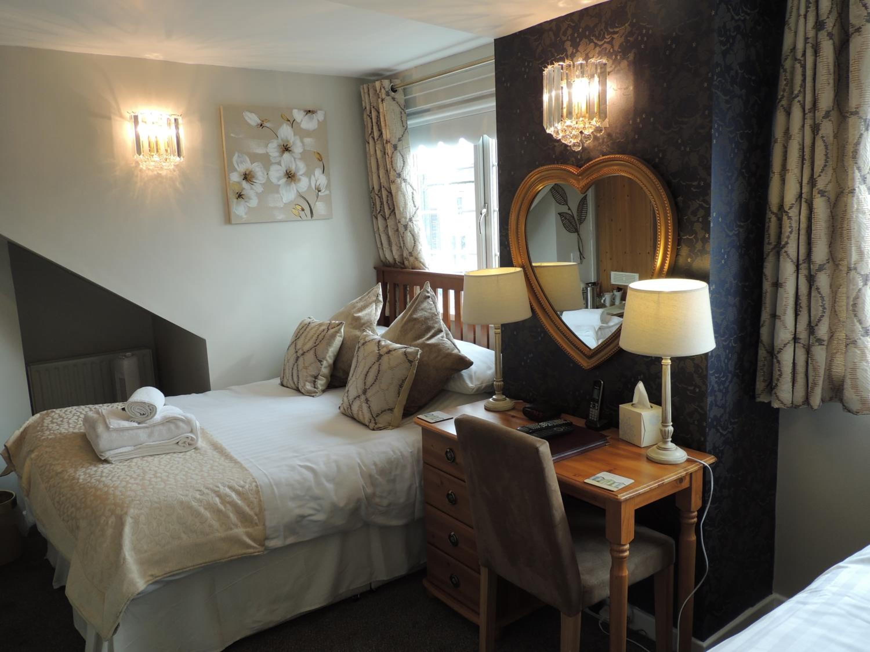 South Shields Vacations - Forest Guest House - Property Image 4