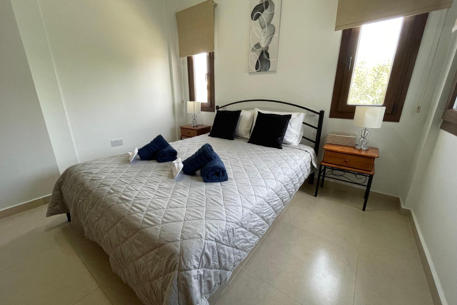 Eleona's Royal Gardens By Yiota - Luxury 2 Bed Apartment in Exclusive Complex