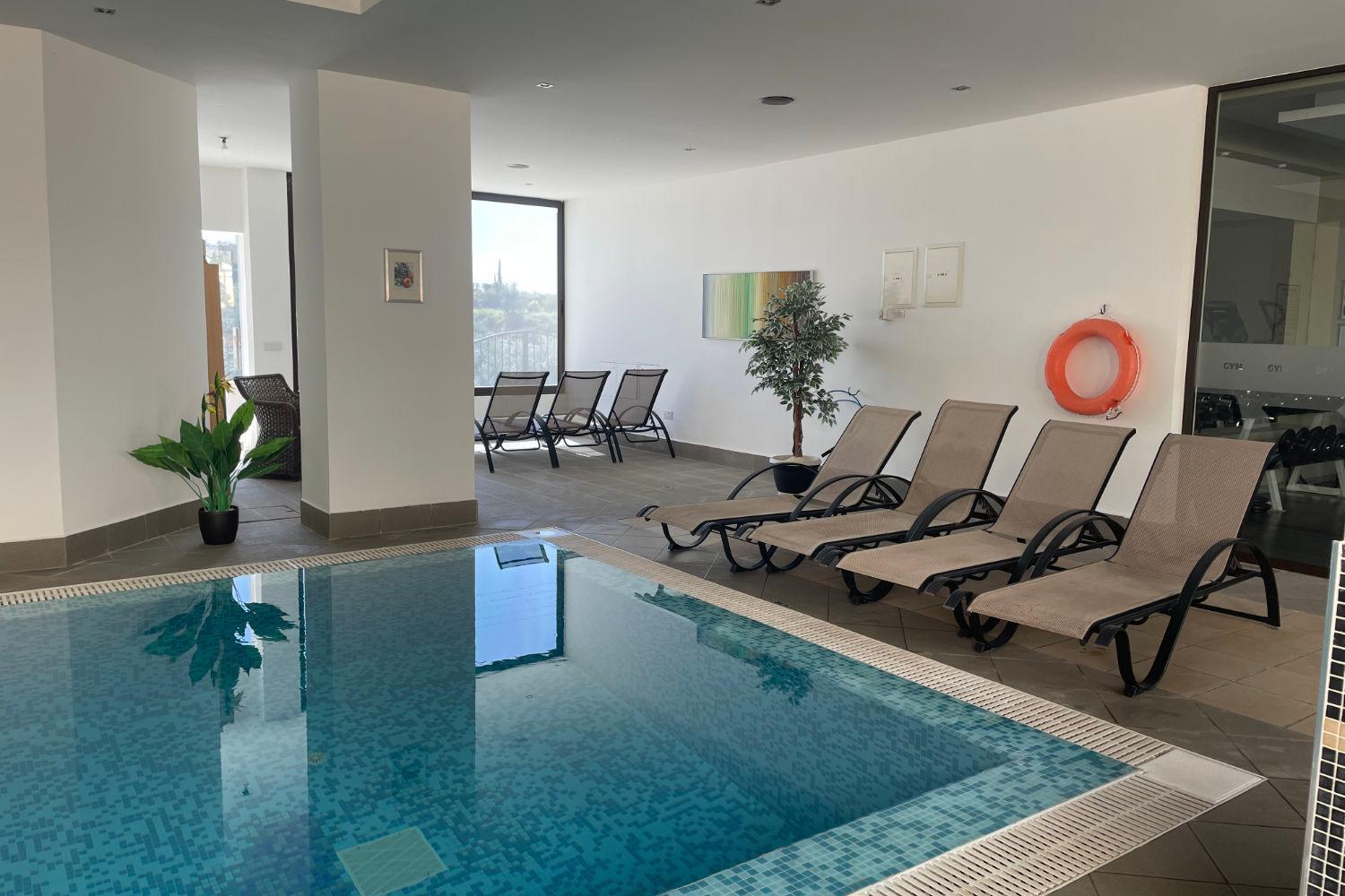 Eleona's Royal Gardens By Yiota - Luxury 2 Bed Apartment in Exclusive Complex